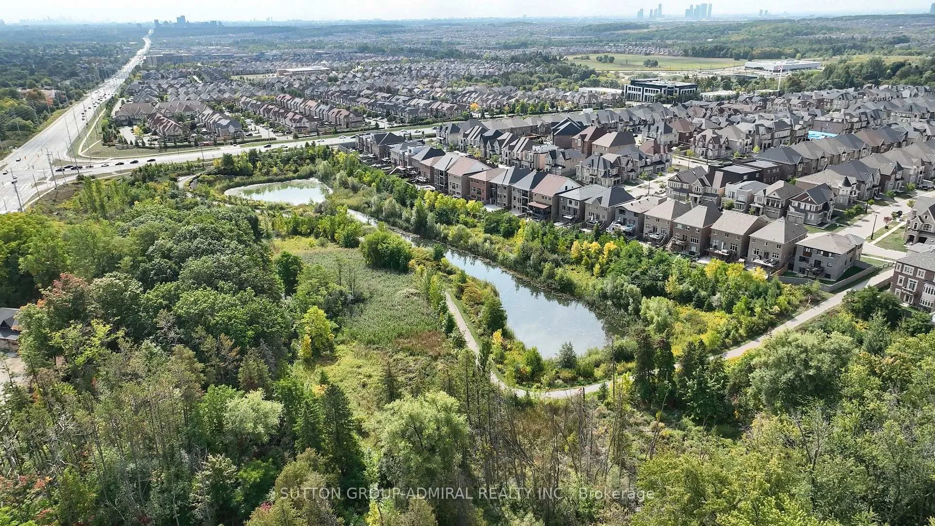 Photo 48 of 7 Fitzmaurice Drive, Vaughan, Patterson — HOMEH