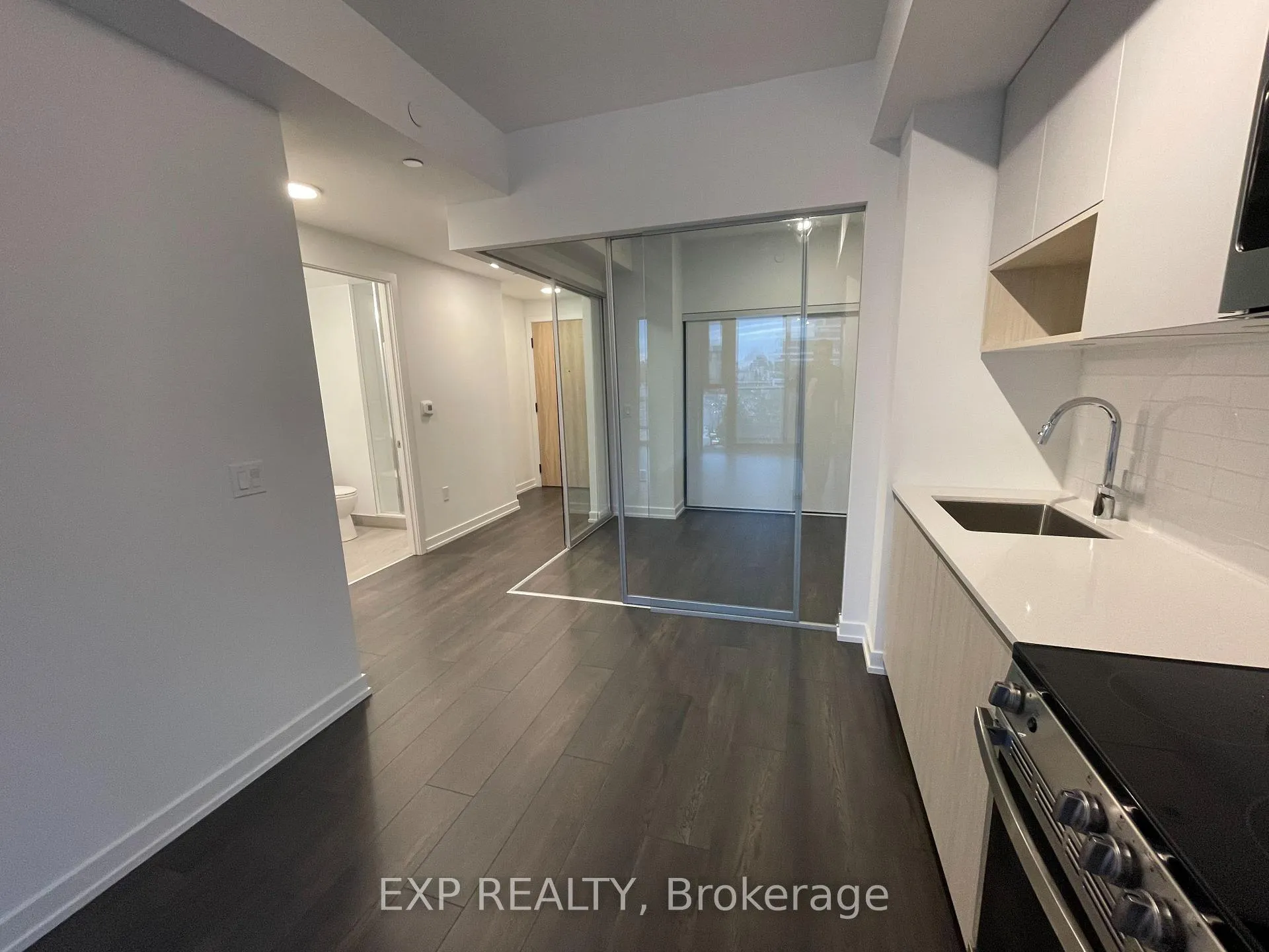 Photo 10 of Unit 521, 799 The Queensway, Etobicoke, Stonegate-Queensway — HOMEH