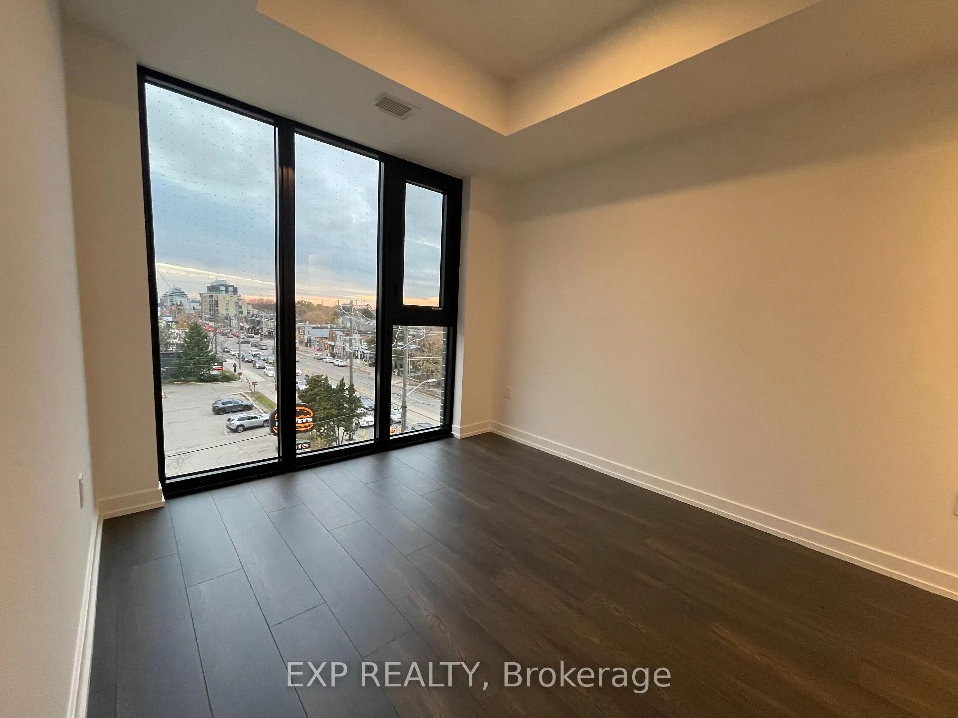 Photo 15 of Unit 521, 799 The Queensway, Etobicoke, Stonegate-Queensway — HOMEH
