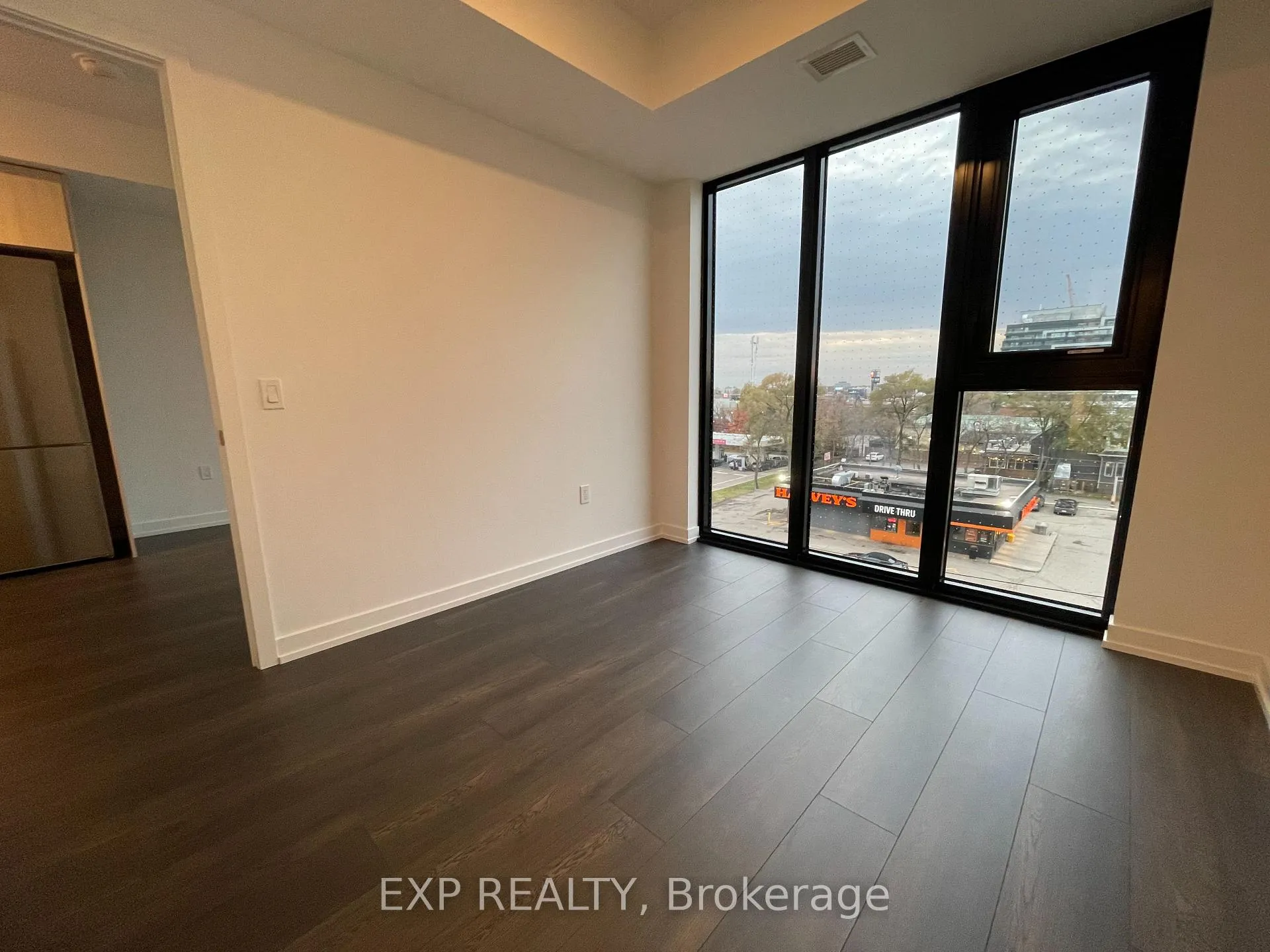 Photo 18 of Unit 521, 799 The Queensway, Etobicoke, Stonegate-Queensway — HOMEH