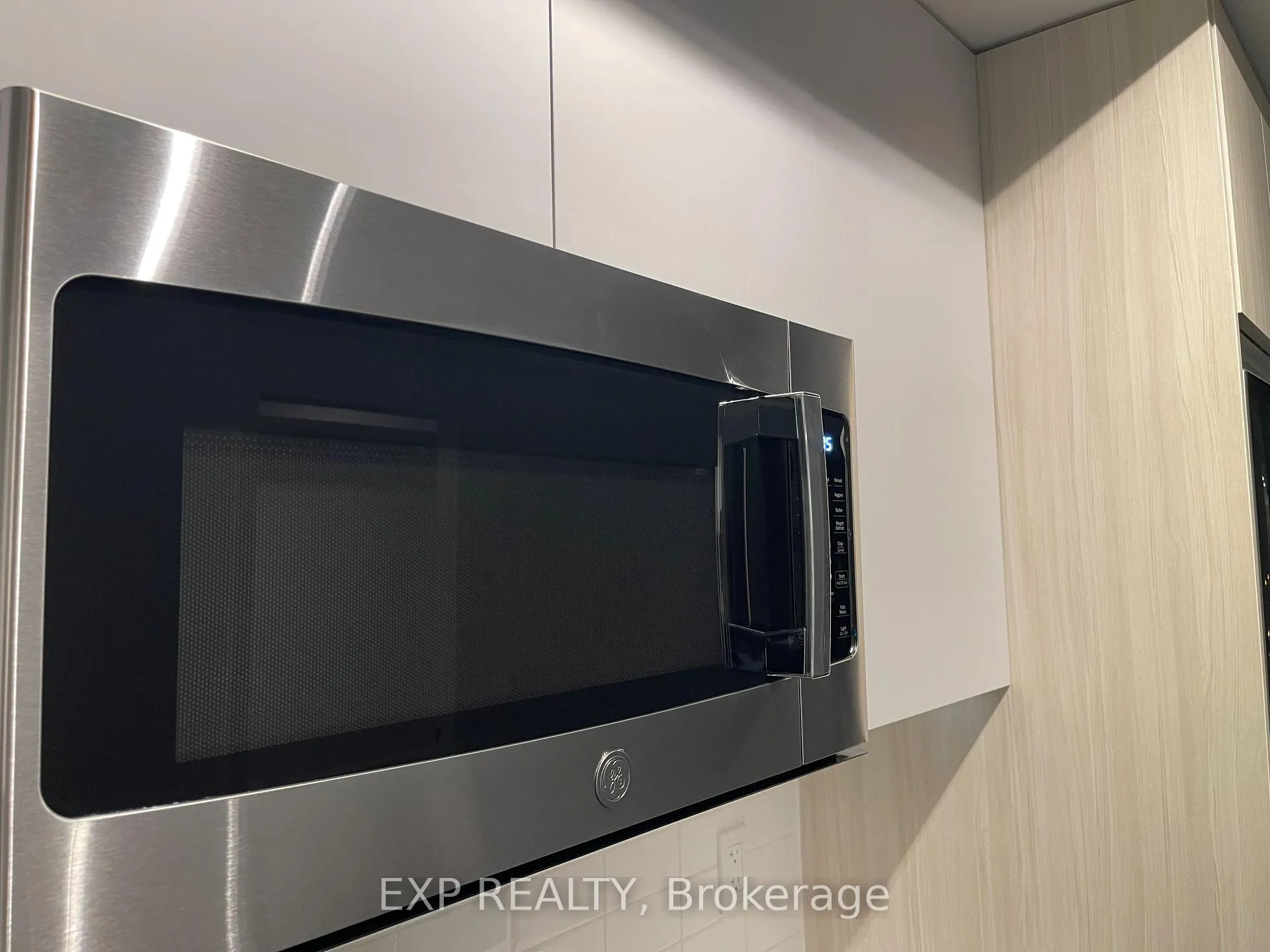 Photo 23 of Unit 521, 799 The Queensway, Etobicoke, Stonegate-Queensway — HOMEH