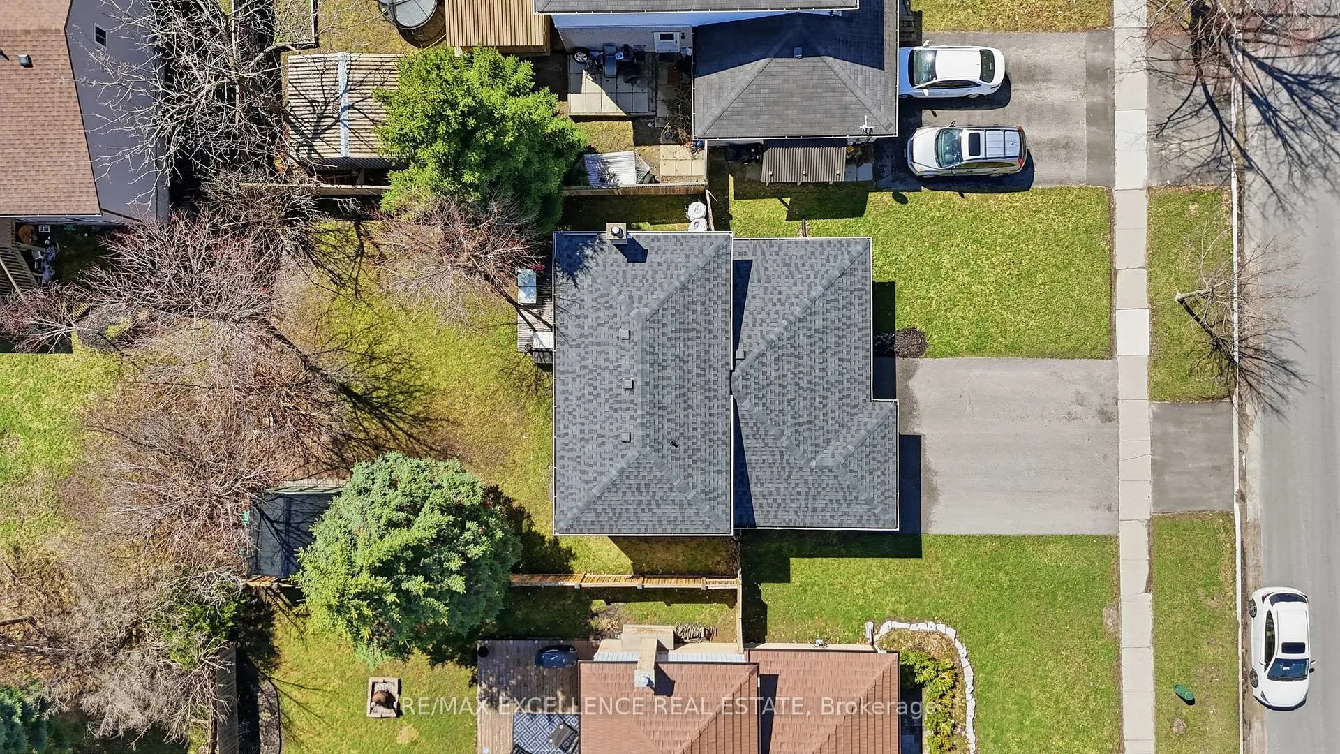 Photo 3 of 277 Nelson Street, Barrie, Grove East — HOMEH