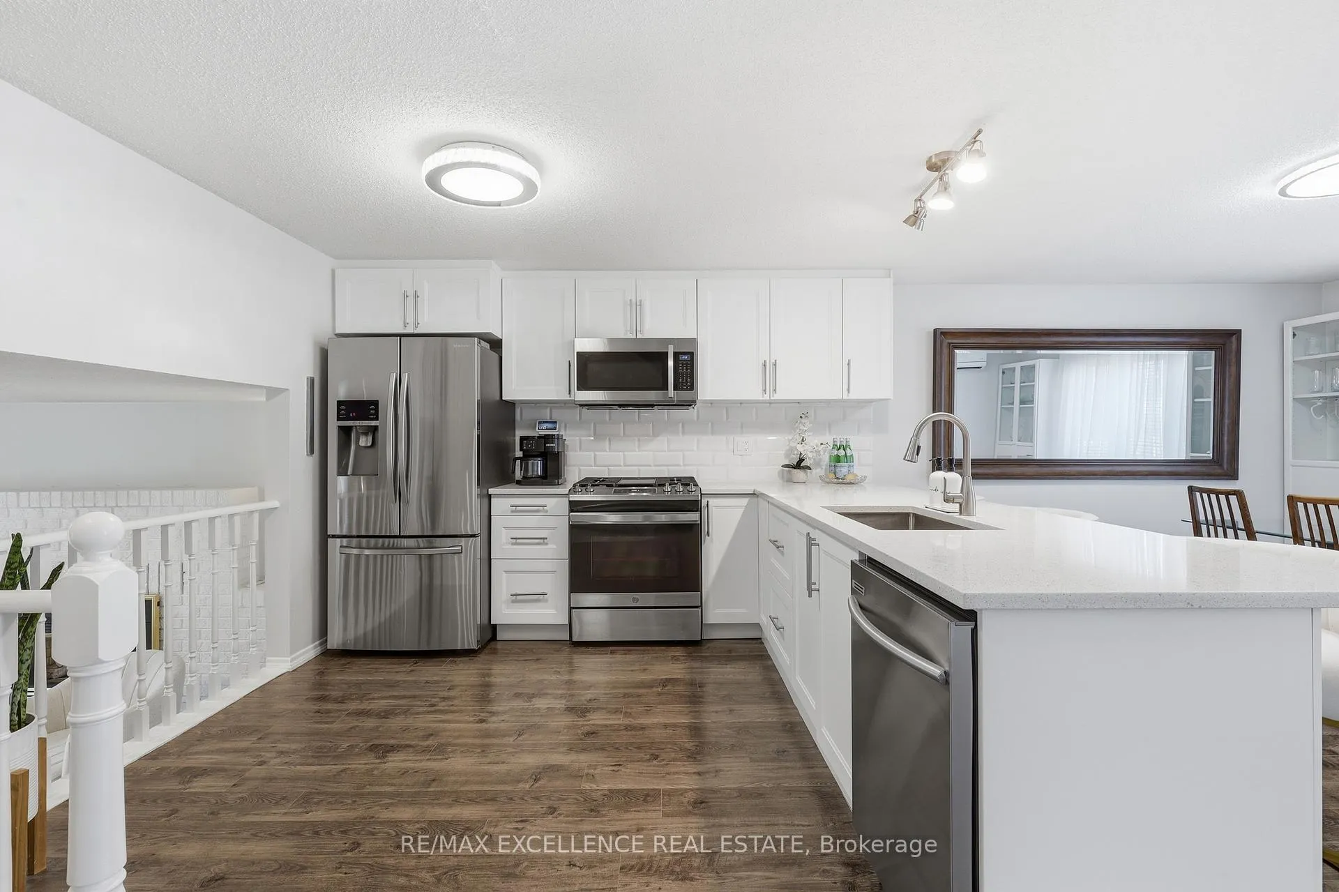 Photo 7 of 277 Nelson Street, Barrie, Grove East — HOMEH