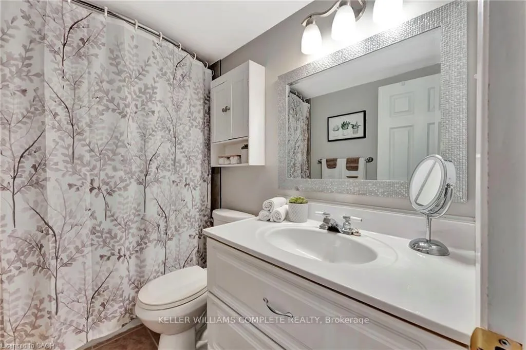 Photo 7 of Unit 307, 11 Woodman Drive S, Hamilton, Corman — HOMEH