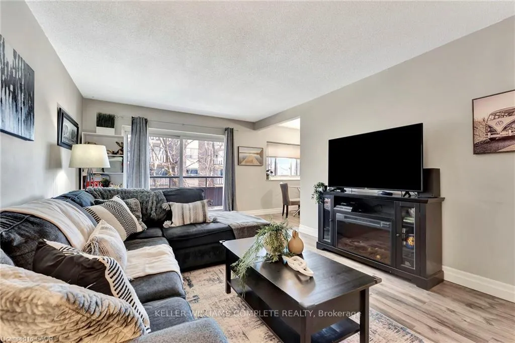 Photo 8 of Unit 307, 11 Woodman Drive S, Hamilton, Corman — HOMEH