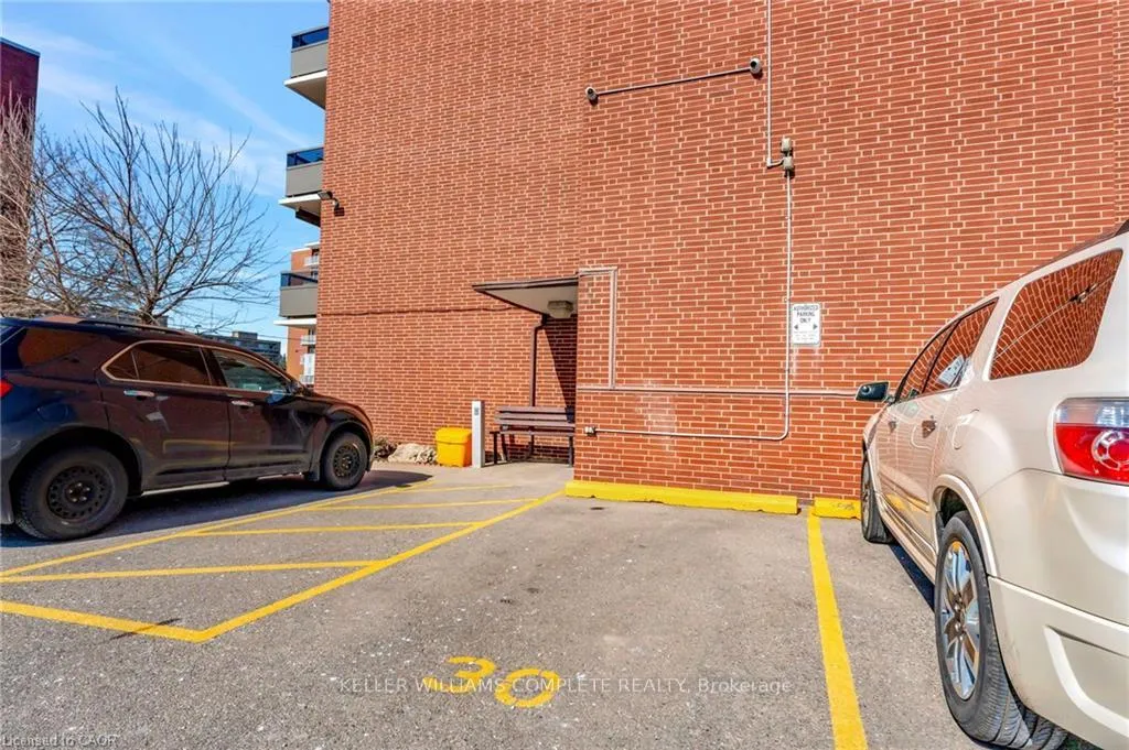 Photo 13 of Unit 307, 11 Woodman Drive S, Hamilton, Corman — HOMEH