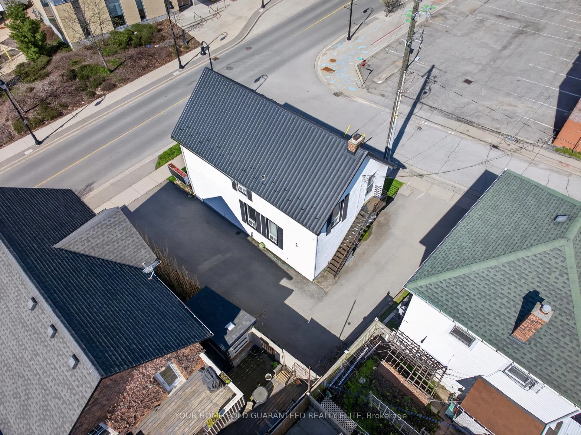 Photo 17 of 48 Carlisle Street, St. Catharines, Downtown — HOMEH