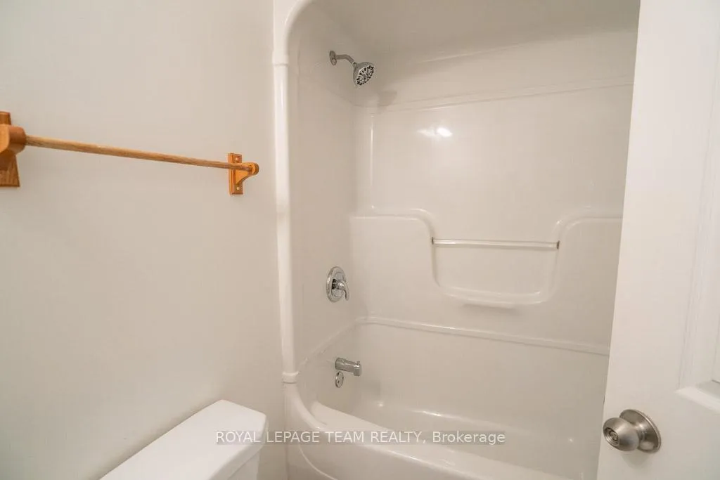 Photo 19 of 480 Lake Park Road, Beckwith, Beckwith Twp — HOMEH