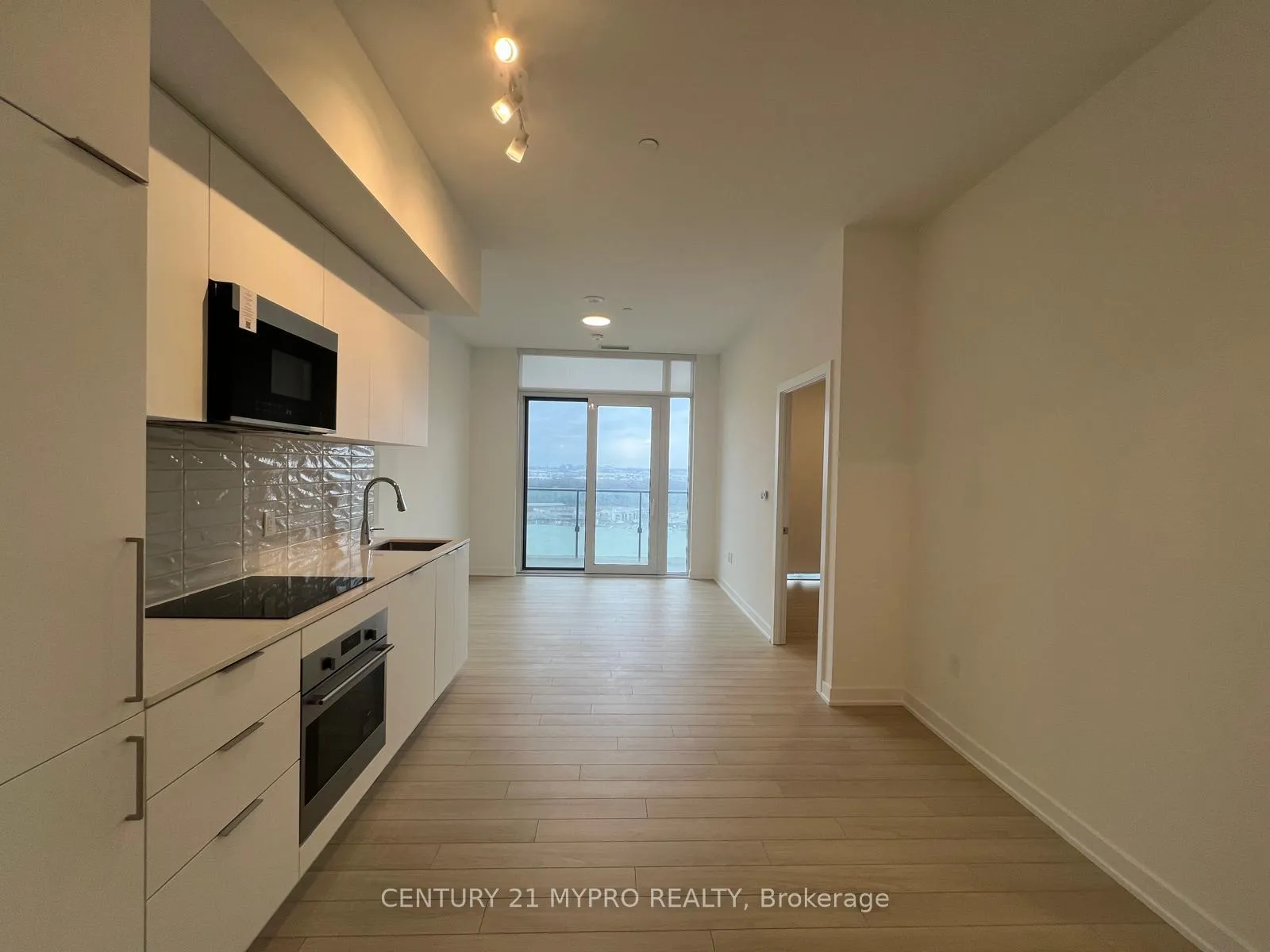Photo 7 of Unit 1816, 15 Skyridge Drive, Brampton, Bram East — HOMEH