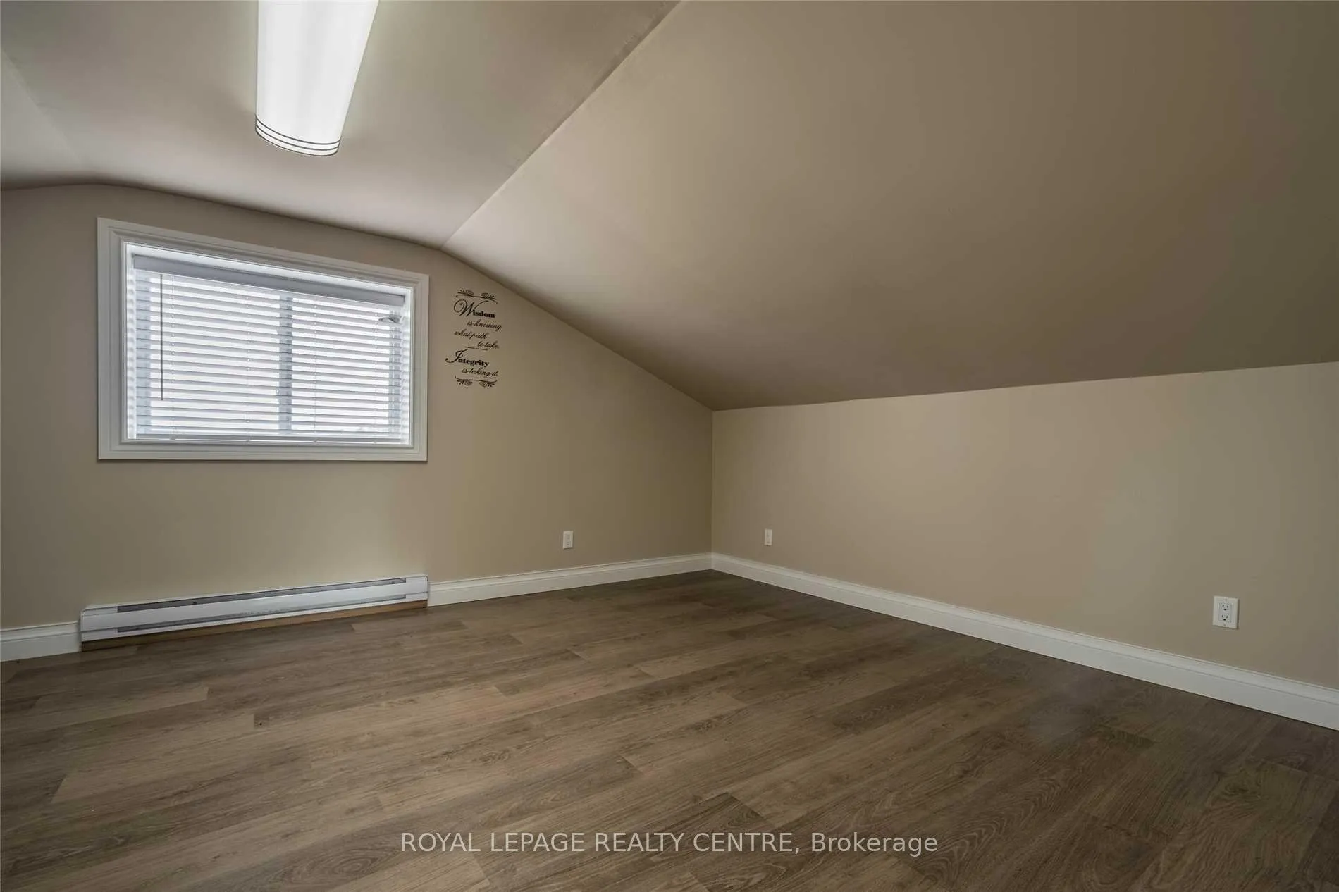 Photo 9 of Unit 4, 5425 Eighth Line, Milton, Rural Trafalgar — HOMEH