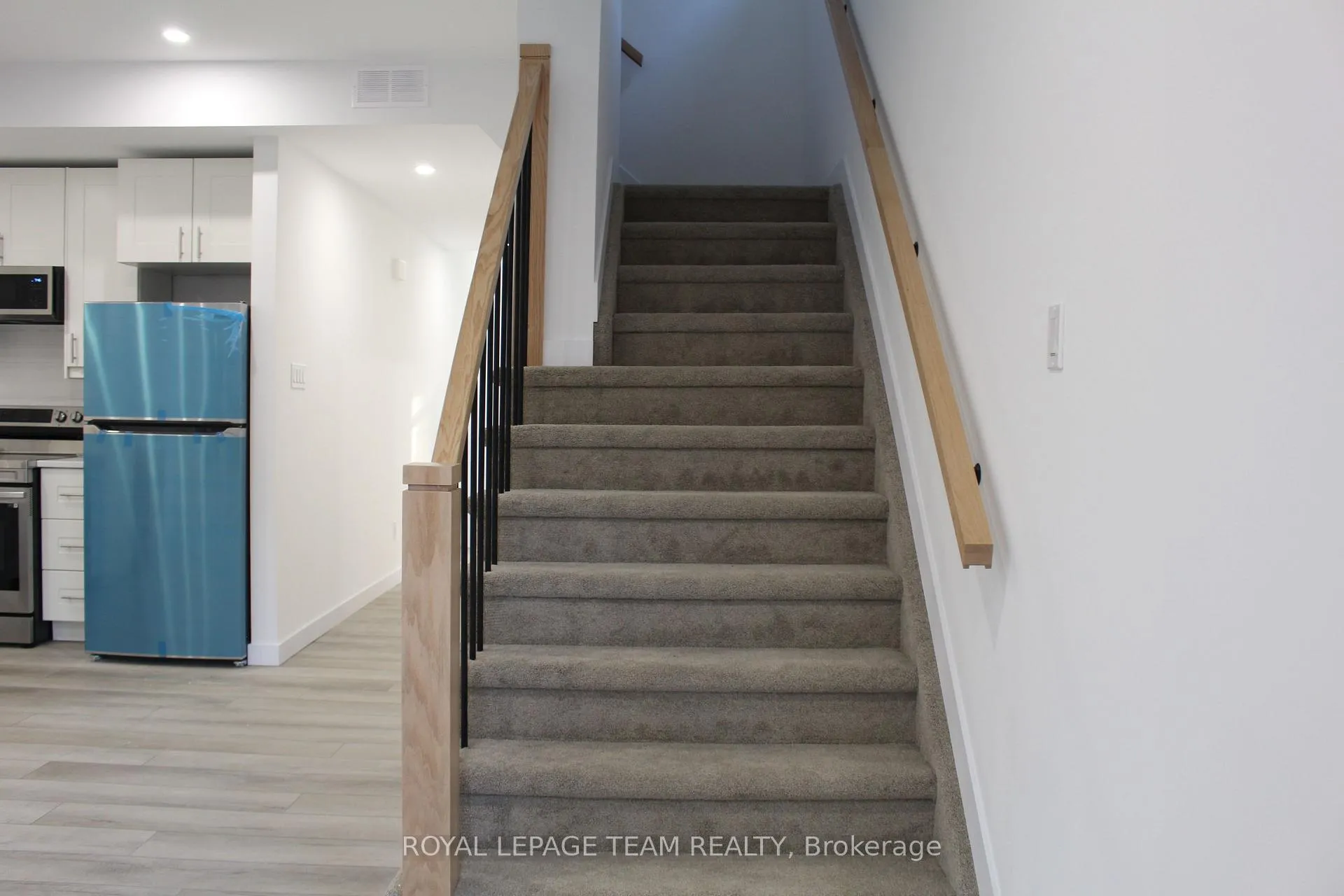 Photo 9 of Unit Unit A, 155 Longpre Street, Ottawa, Vanier — HOMEH
