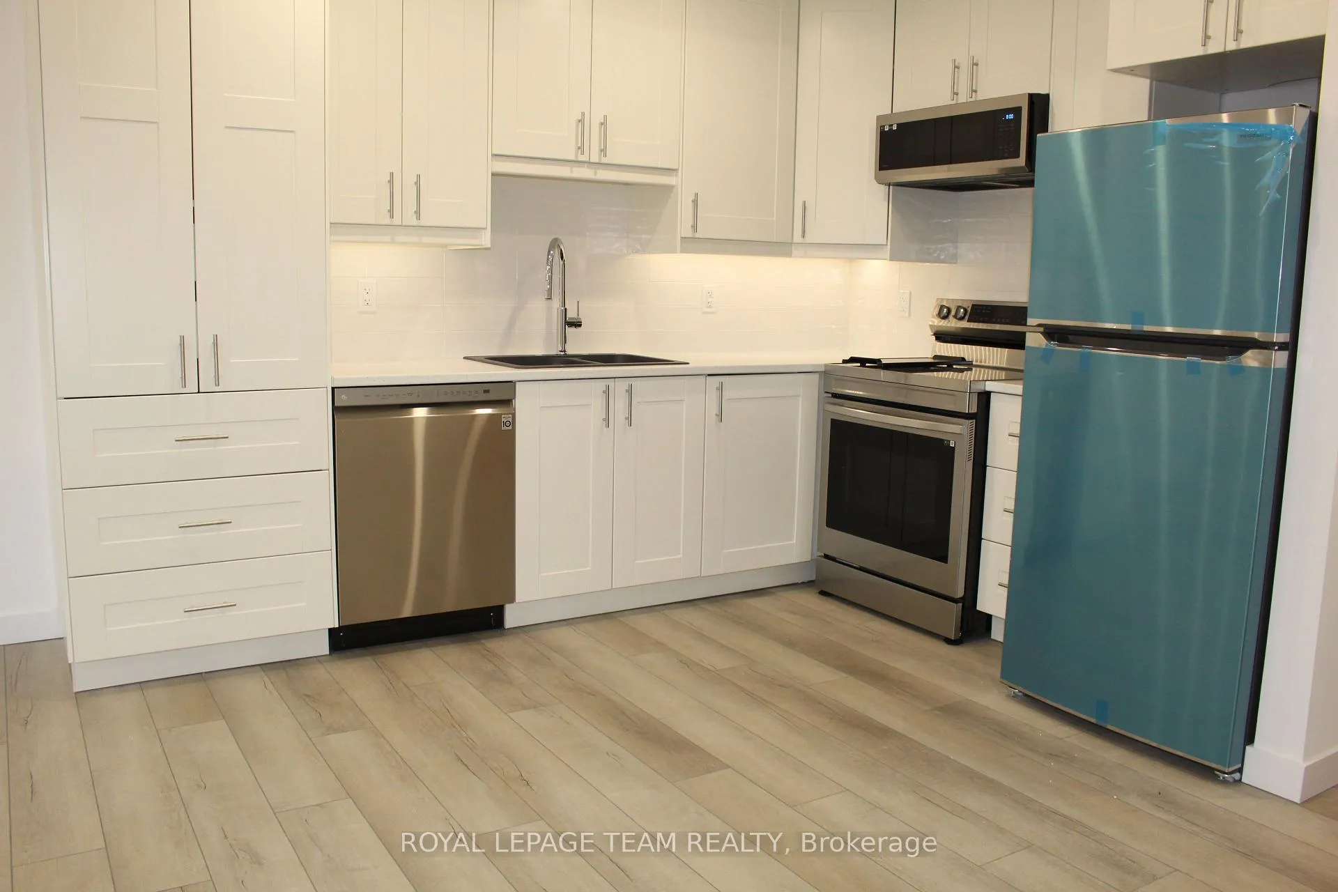 Photo 10 of Unit Unit A, 155 Longpre Street, Ottawa, Vanier — HOMEH
