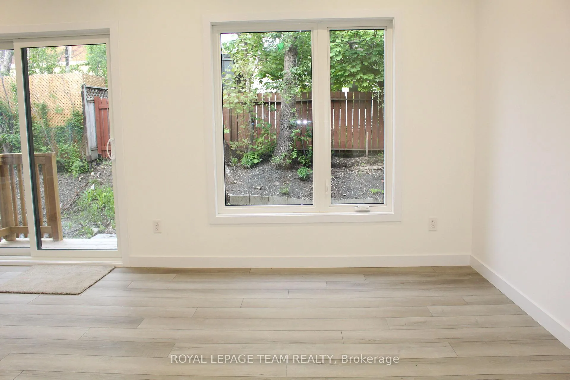Photo 12 of Unit Unit A, 155 Longpre Street, Ottawa, Vanier — HOMEH
