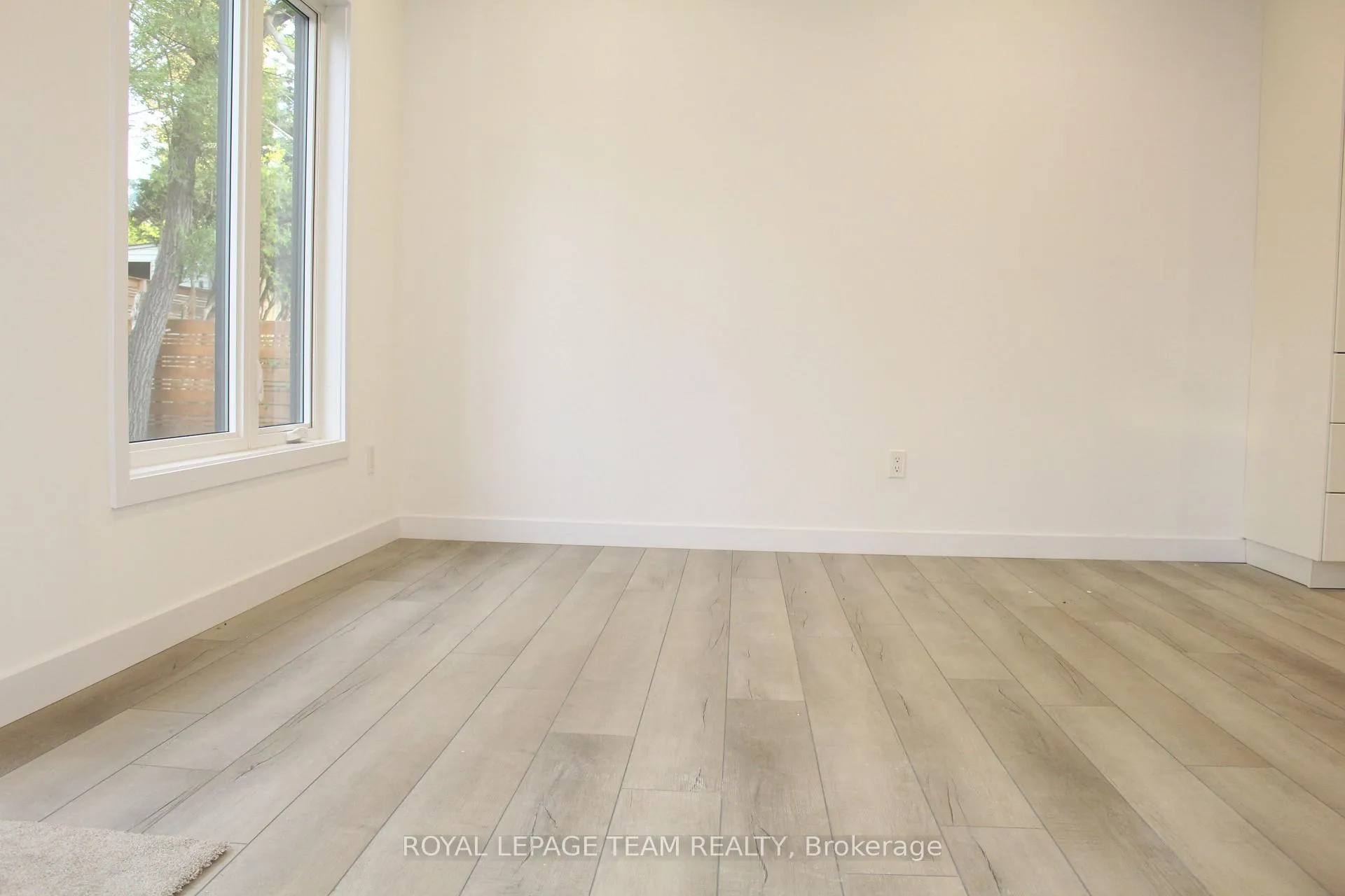Photo 14 of Unit Unit A, 155 Longpre Street, Ottawa, Vanier — HOMEH
