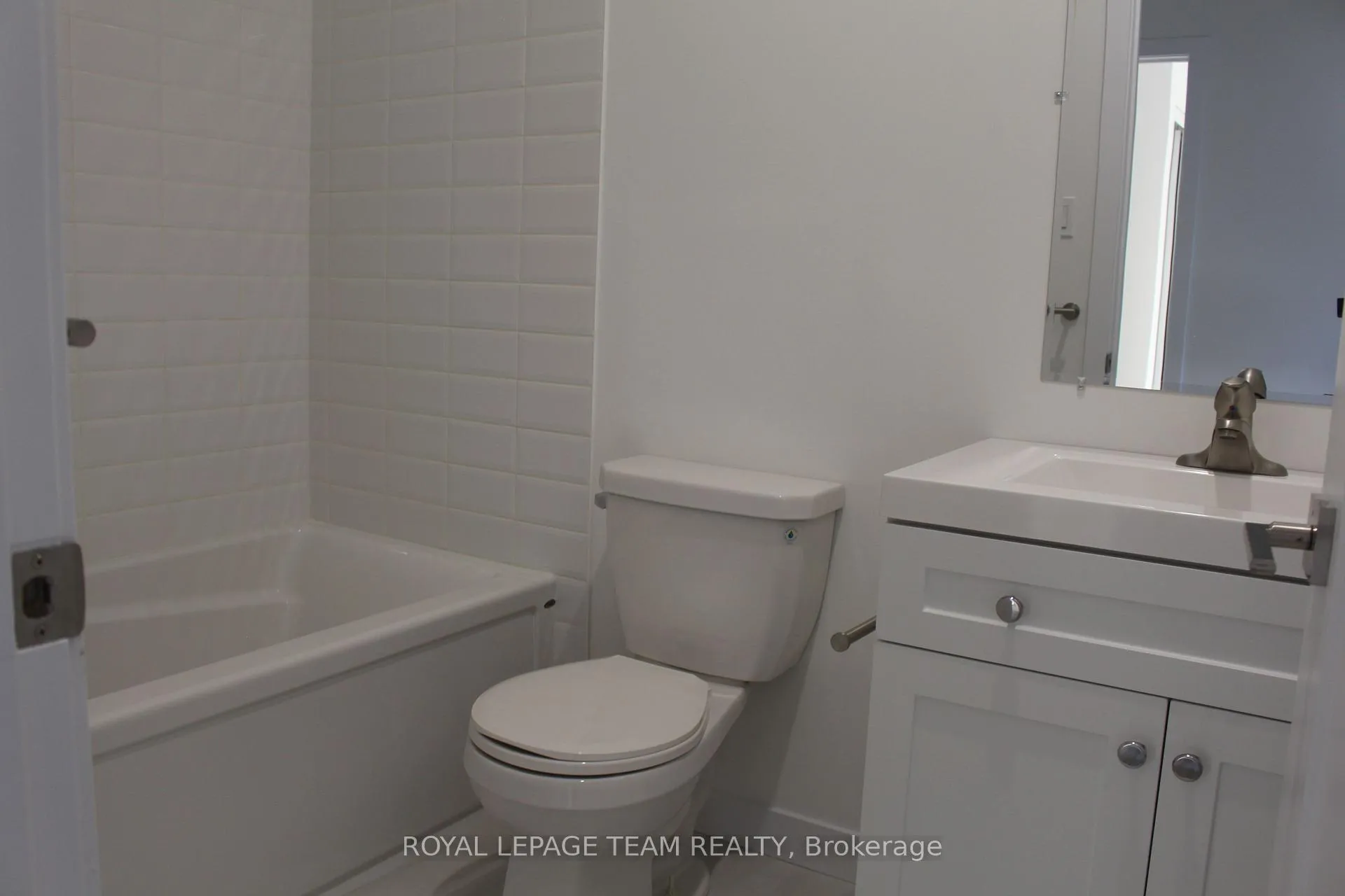 Photo 28 of Unit Unit A, 155 Longpre Street, Ottawa, Vanier — HOMEH
