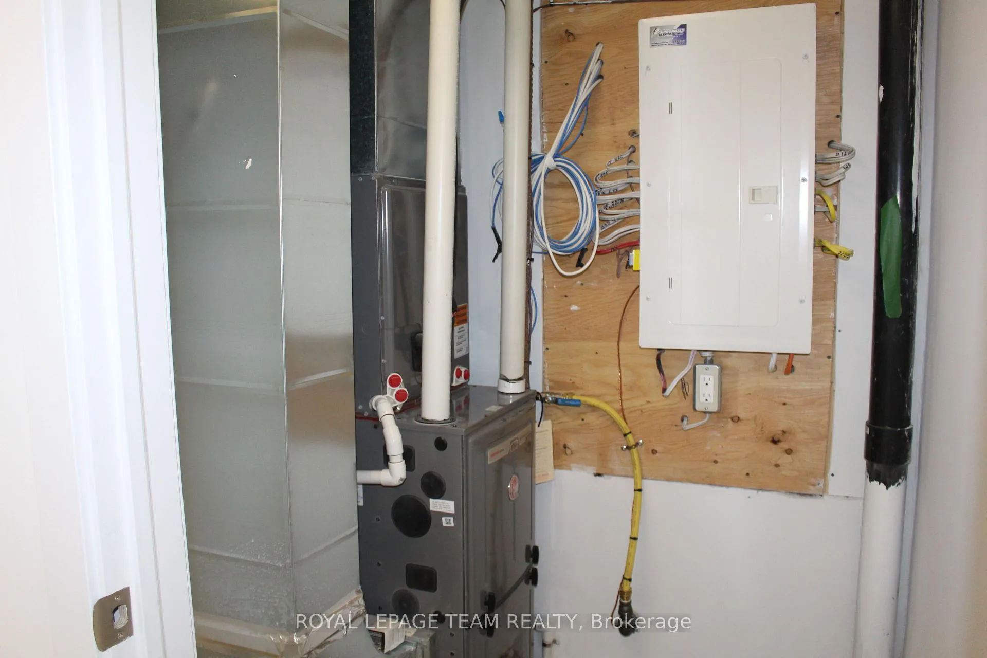 Photo 31 of Unit Unit A, 155 Longpre Street, Ottawa, Vanier — HOMEH