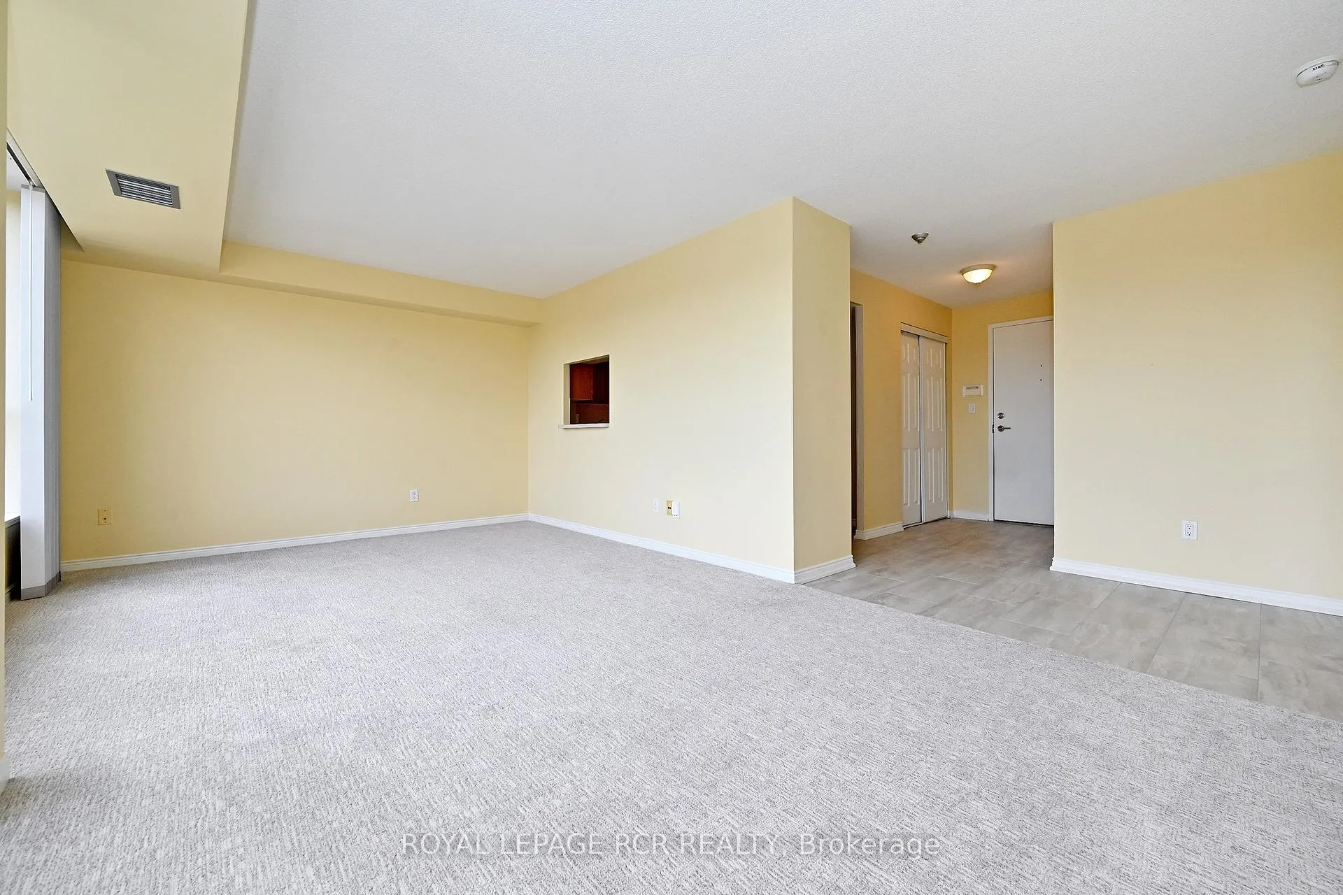 Photo 12 of Unit 509, 14924 Yonge Street, Aurora, Aurora Highlands — HOMEH