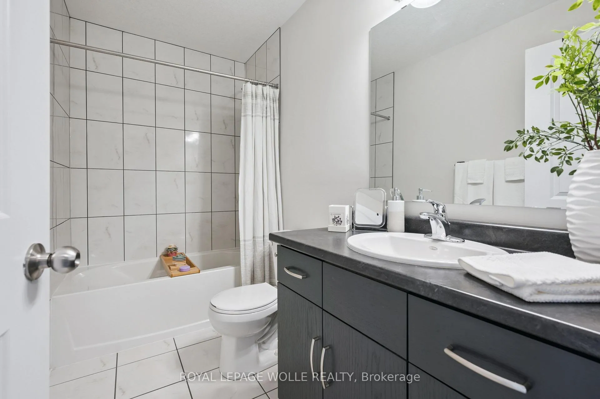 Photo 27 of 26 Isaac Street, Woolwich — HOMEH