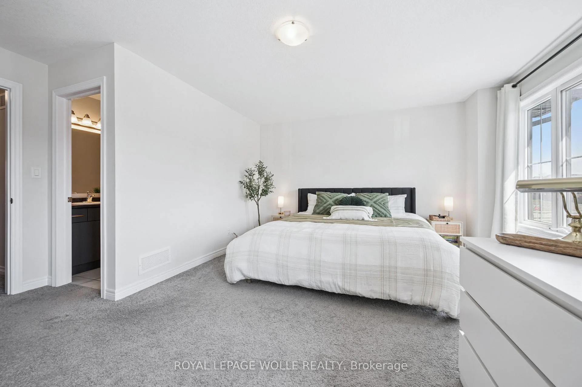 Photo 29 of 26 Isaac Street, Woolwich — HOMEH