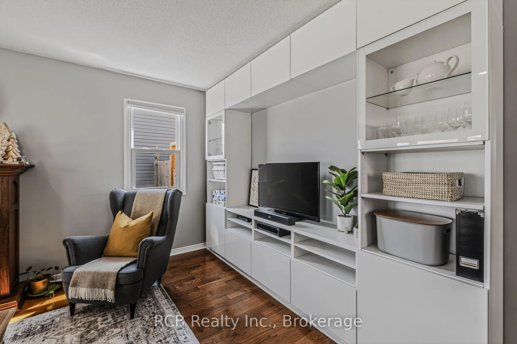 Photo 13 of 8 Coulbeck Road, Brantford — HOMEH