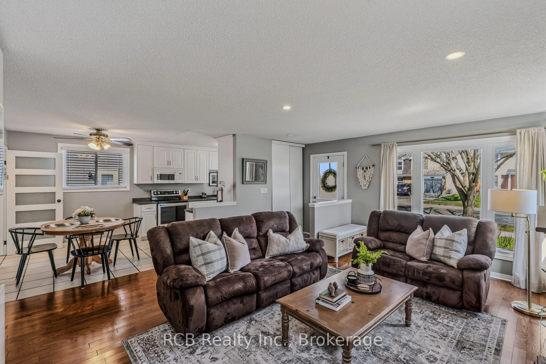 Photo 14 of 8 Coulbeck Road, Brantford — HOMEH