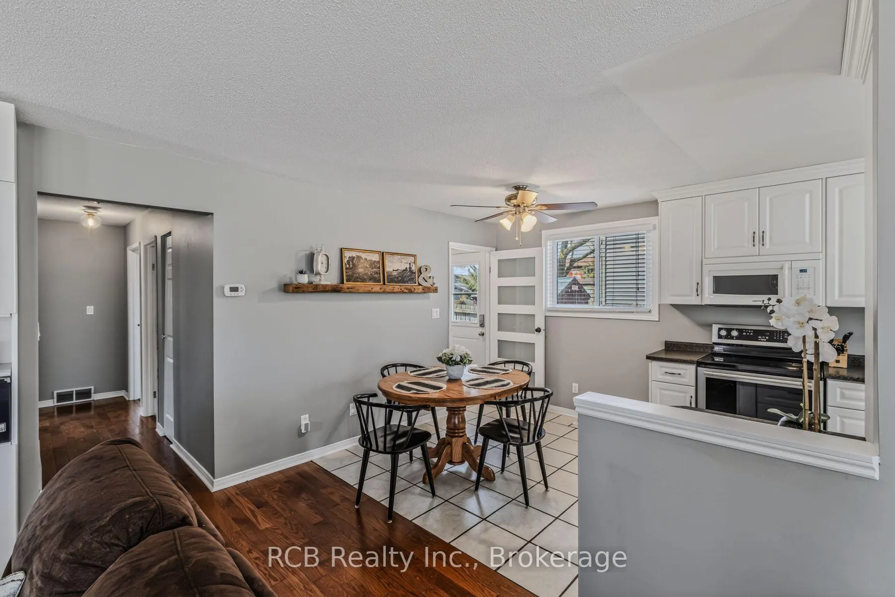 Photo 16 of 8 Coulbeck Road, Brantford — HOMEH