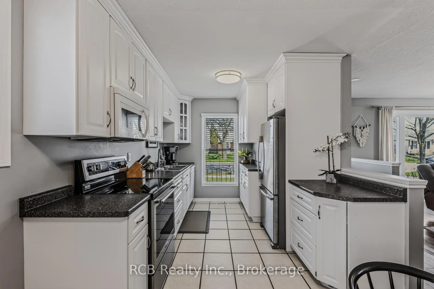 Photo 19 of 8 Coulbeck Road, Brantford — HOMEH