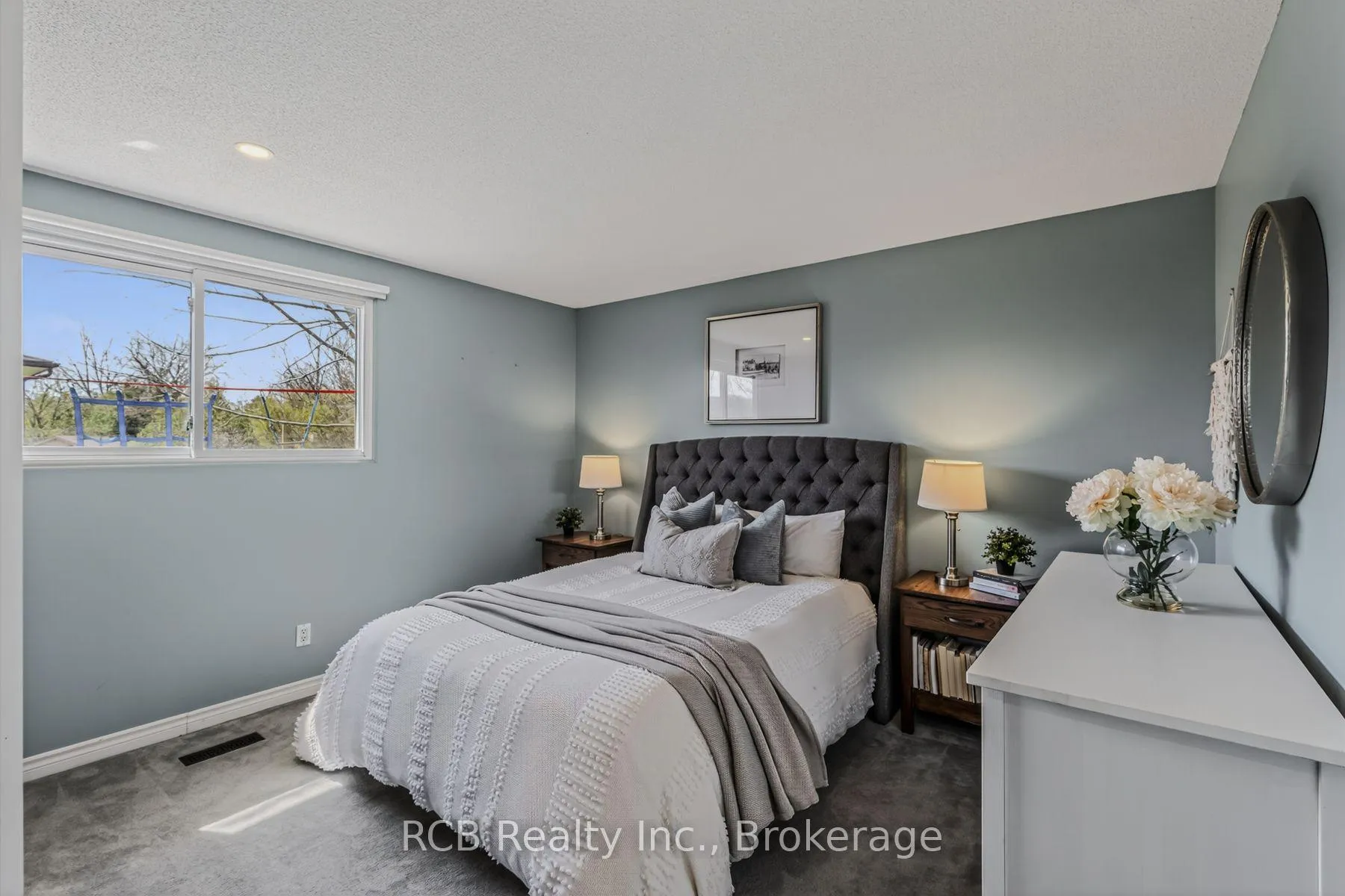 Photo 26 of 8 Coulbeck Road, Brantford — HOMEH