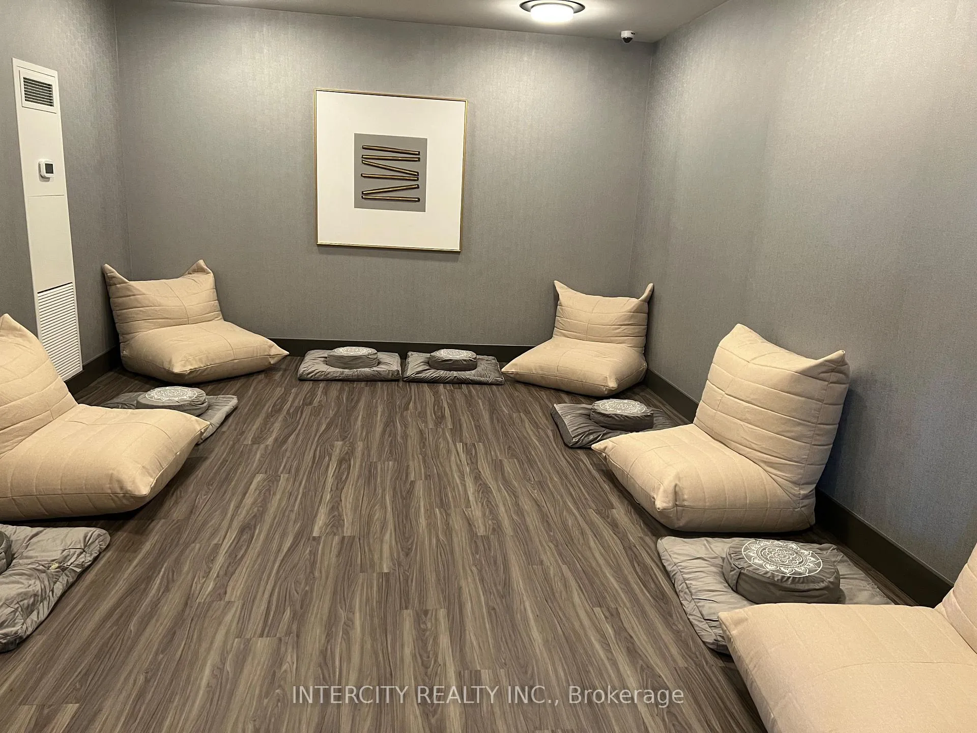 Photo 20 of Unit 312, 75 James Street S, Hamilton, Corktown — HOMEH