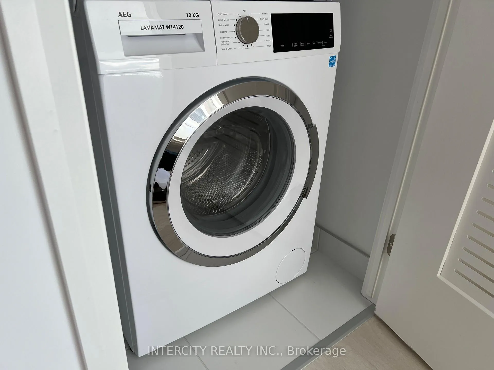 Photo 25 of Unit 312, 75 James Street S, Hamilton, Corktown — HOMEH