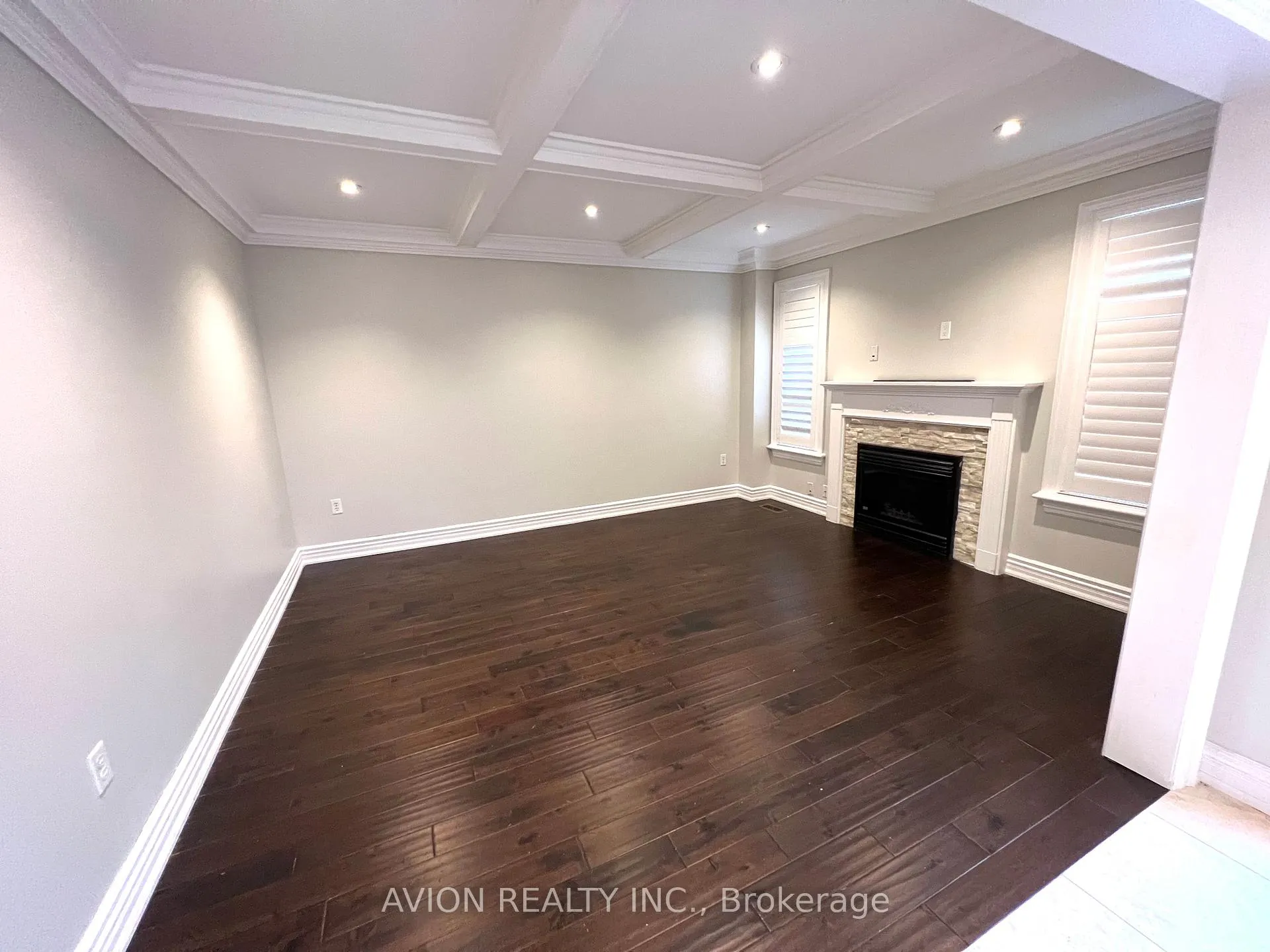 Photo 6 of 2293 Crestmont Drive, Oakville, Westmount — HOMEH