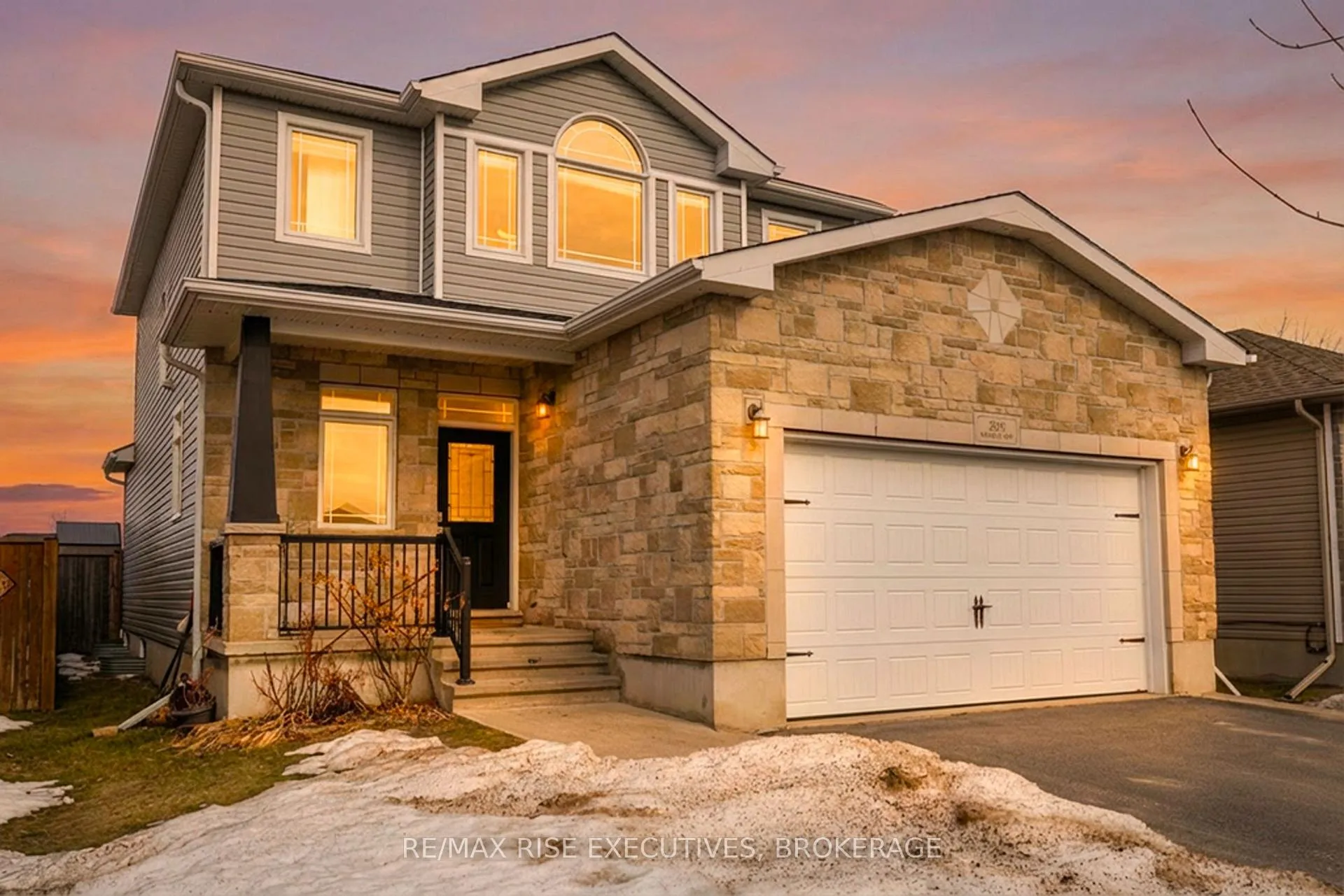 Photo 1 of 203 Kildare Avenue, Loyalist, Amherstview — HOMEH