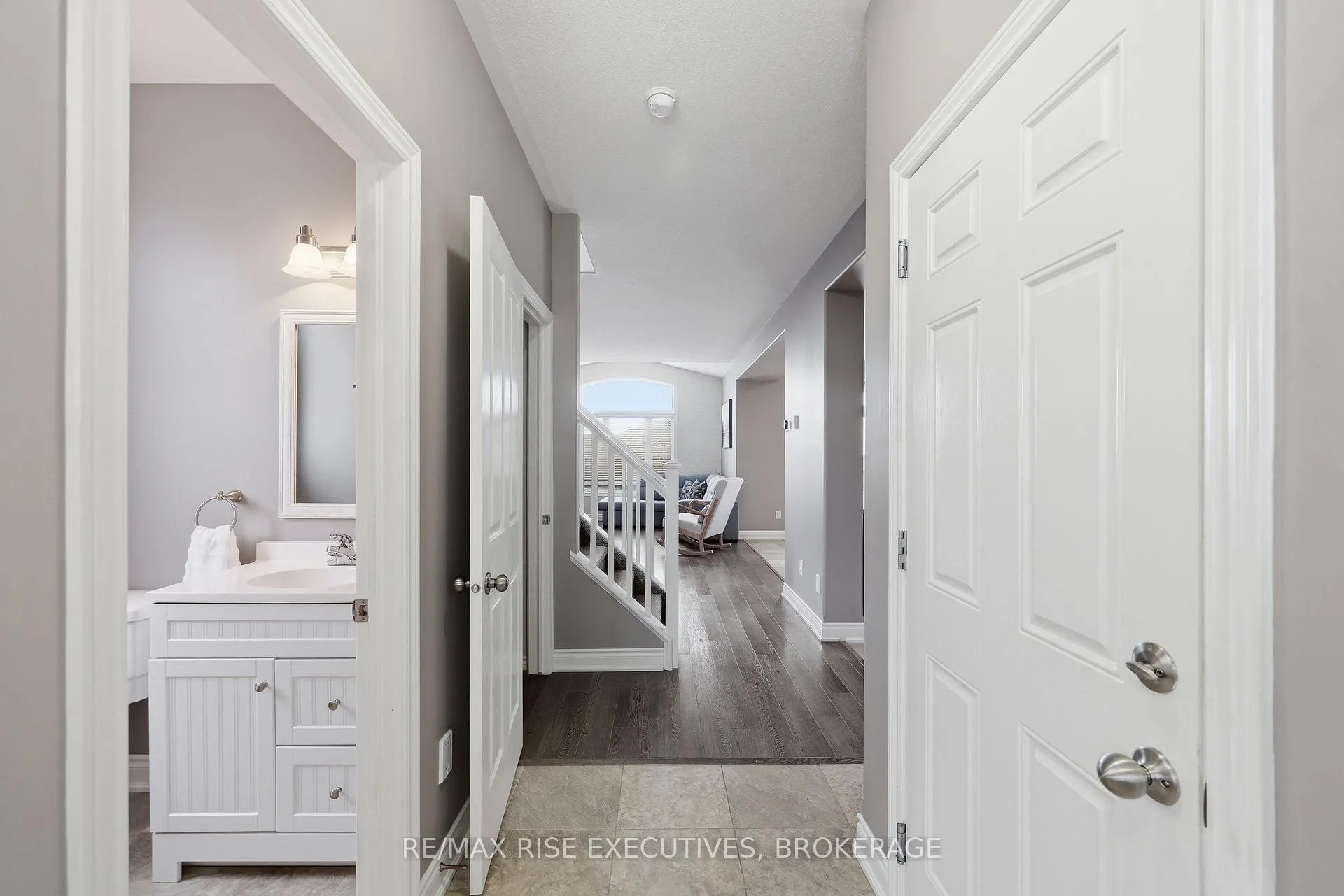 Photo 3 of 203 Kildare Avenue, Loyalist, Amherstview — HOMEH