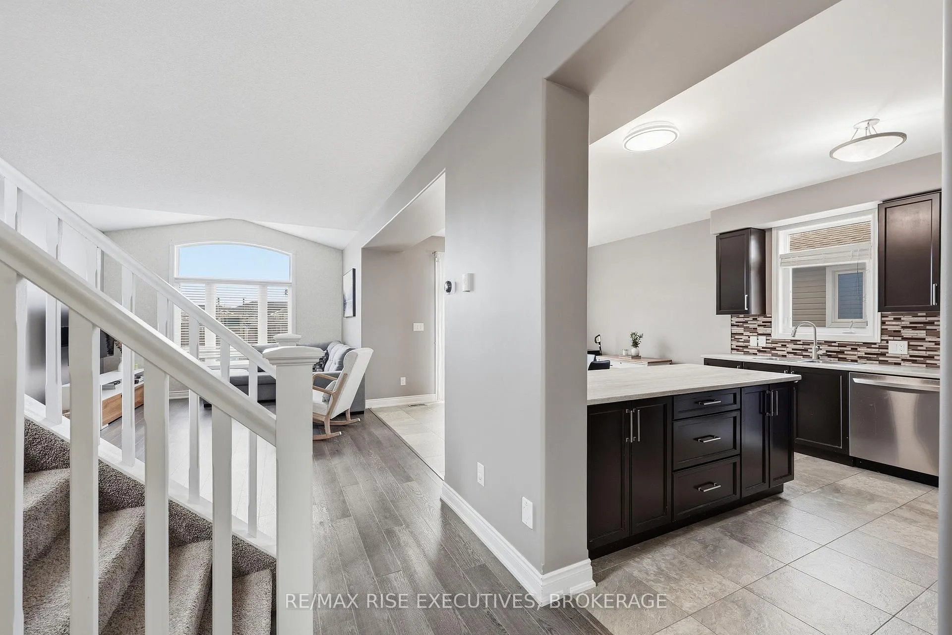 Photo 4 of 203 Kildare Avenue, Loyalist, Amherstview — HOMEH