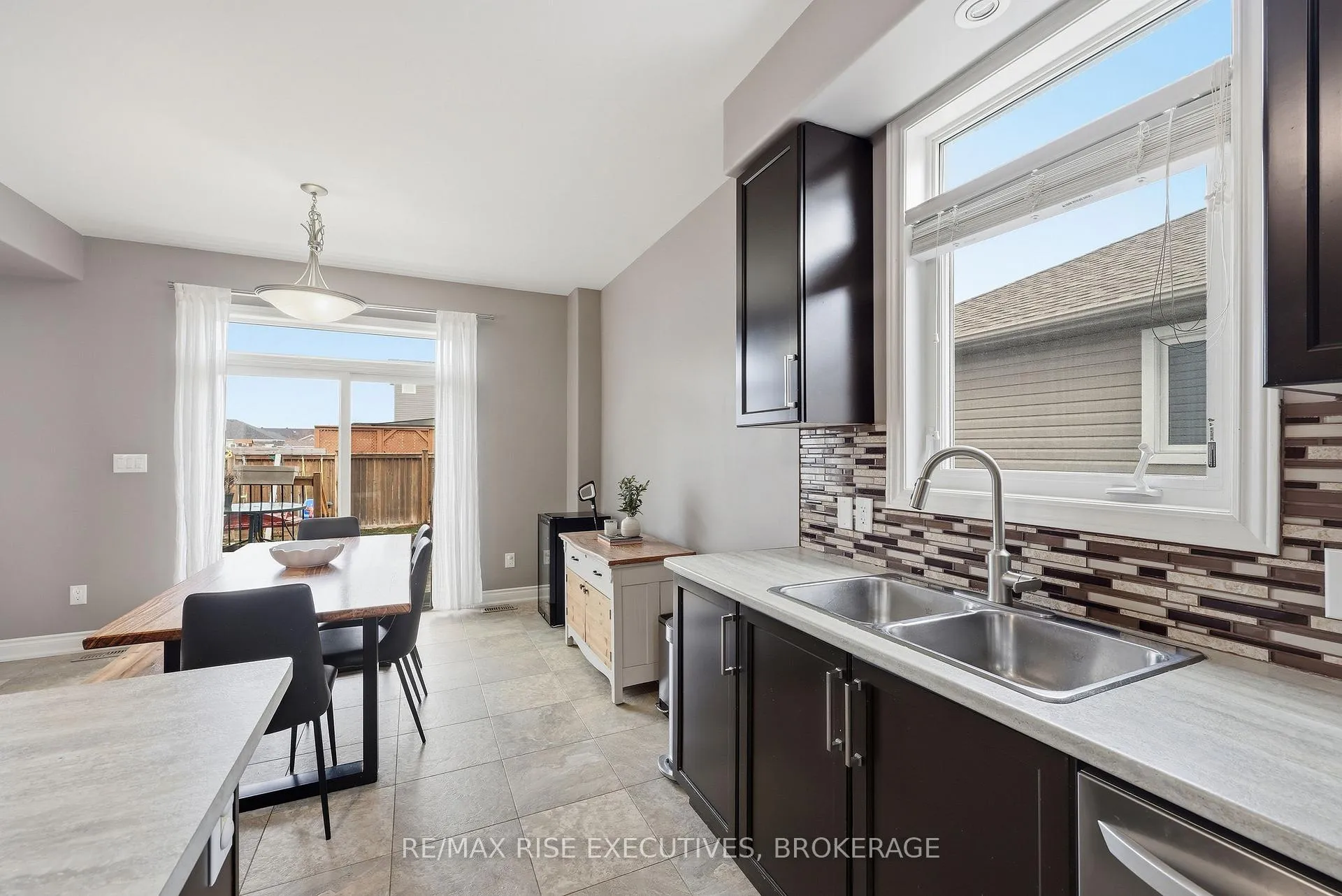 Photo 10 of 203 Kildare Avenue, Loyalist, Amherstview — HOMEH
