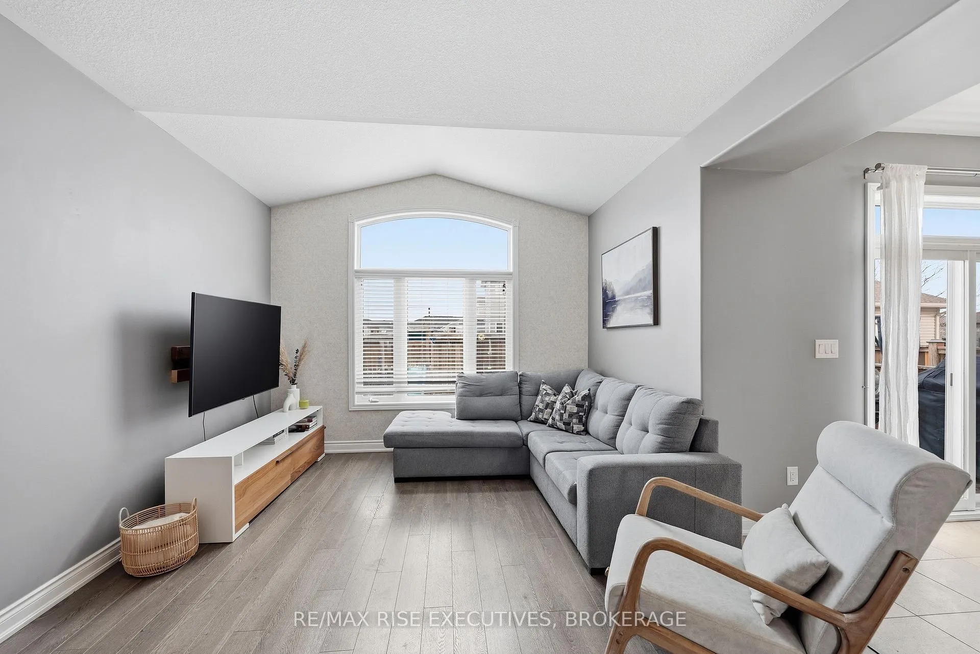 Photo 14 of 203 Kildare Avenue, Loyalist, Amherstview — HOMEH