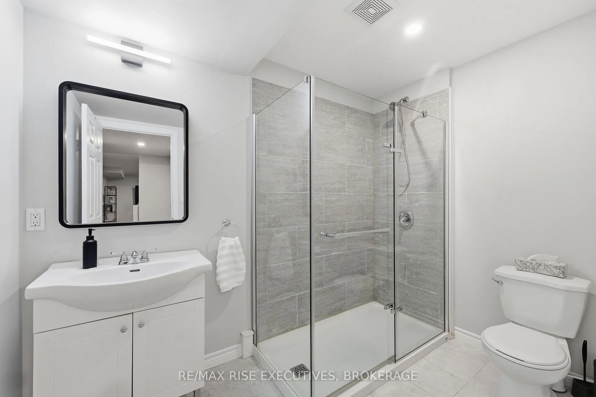 Photo 37 of 203 Kildare Avenue, Loyalist, Amherstview — HOMEH