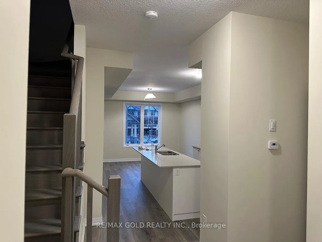 Photo 14 of Unit 45, 185 Bedrock Drive, Hamilton, Stoney Creek Mountain — HOMEH