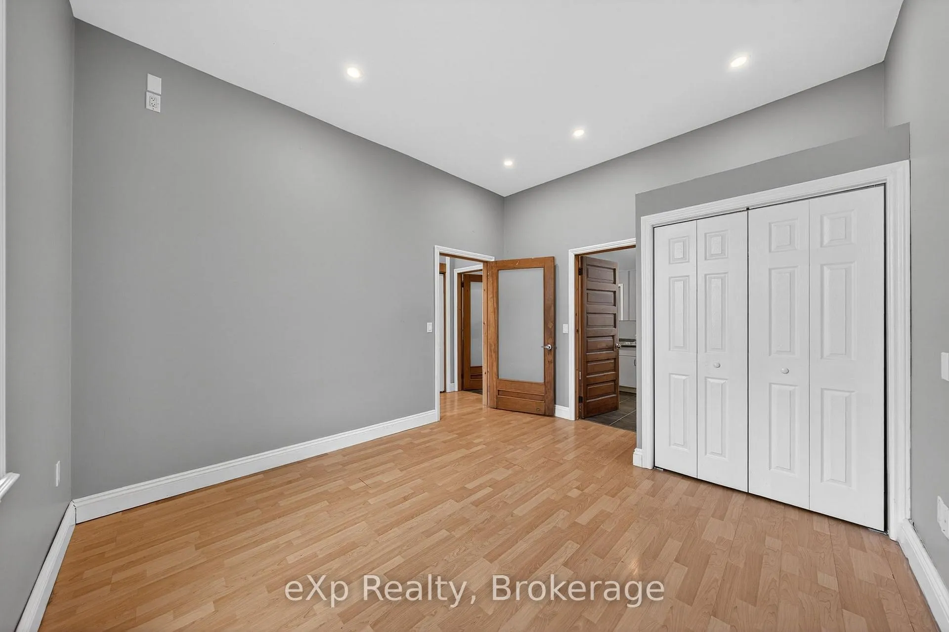 Photo 15 of 12 Fleet Street, Brantford, Downtown Core — HOMEH