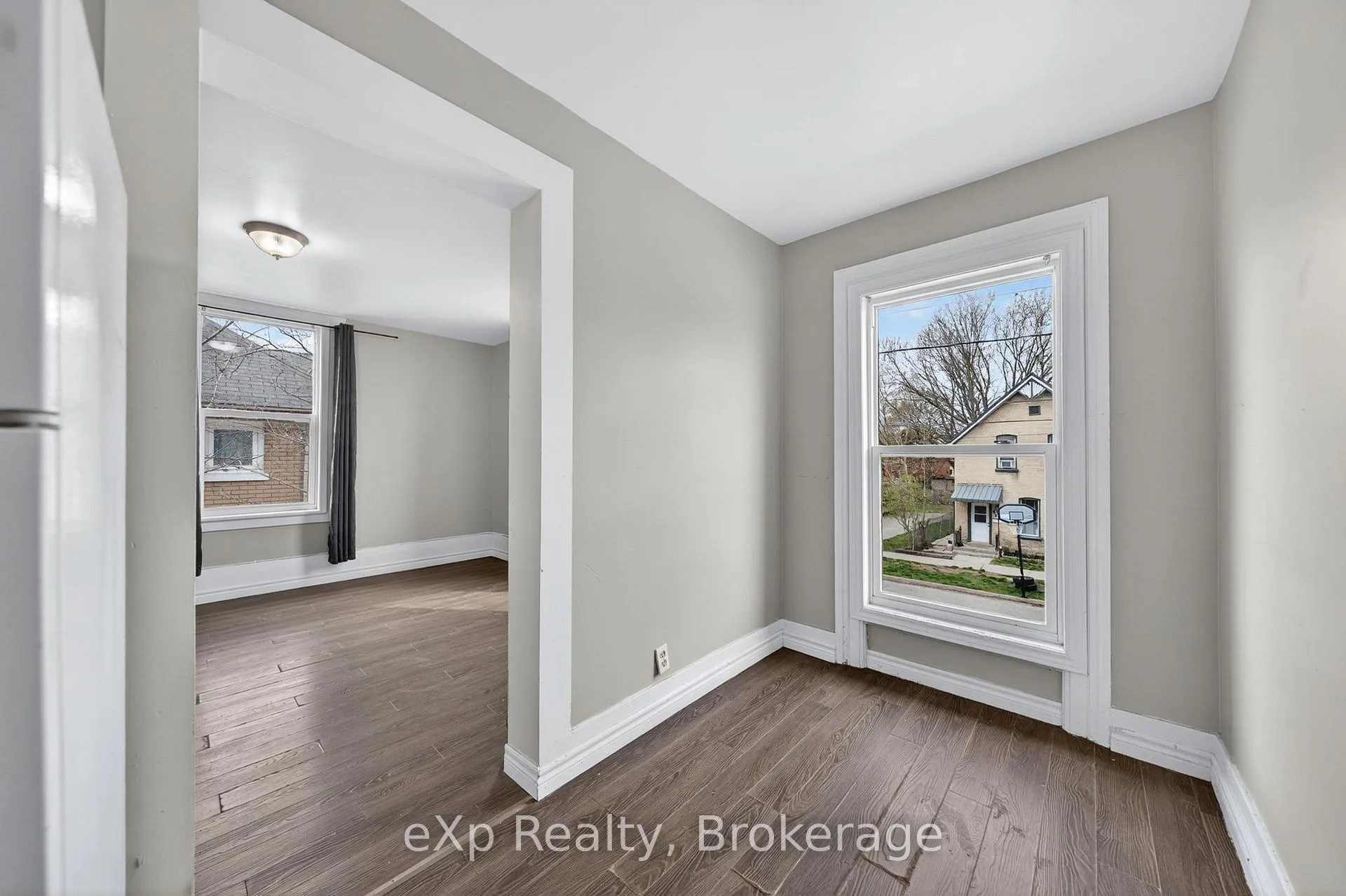 Photo 26 of 12 Fleet Street, Brantford, Downtown Core — HOMEH