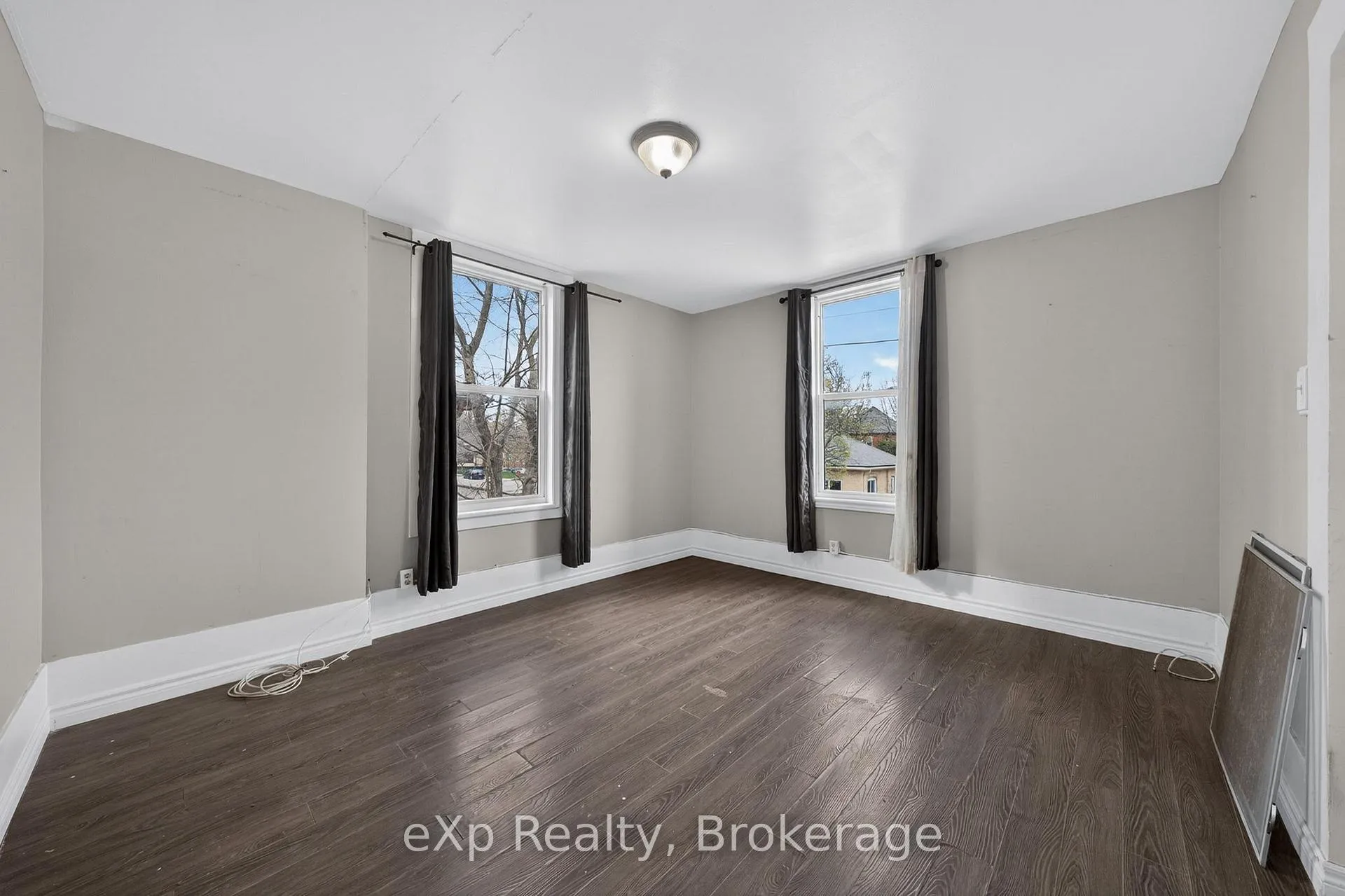 Photo 27 of 12 Fleet Street, Brantford, Downtown Core — HOMEH