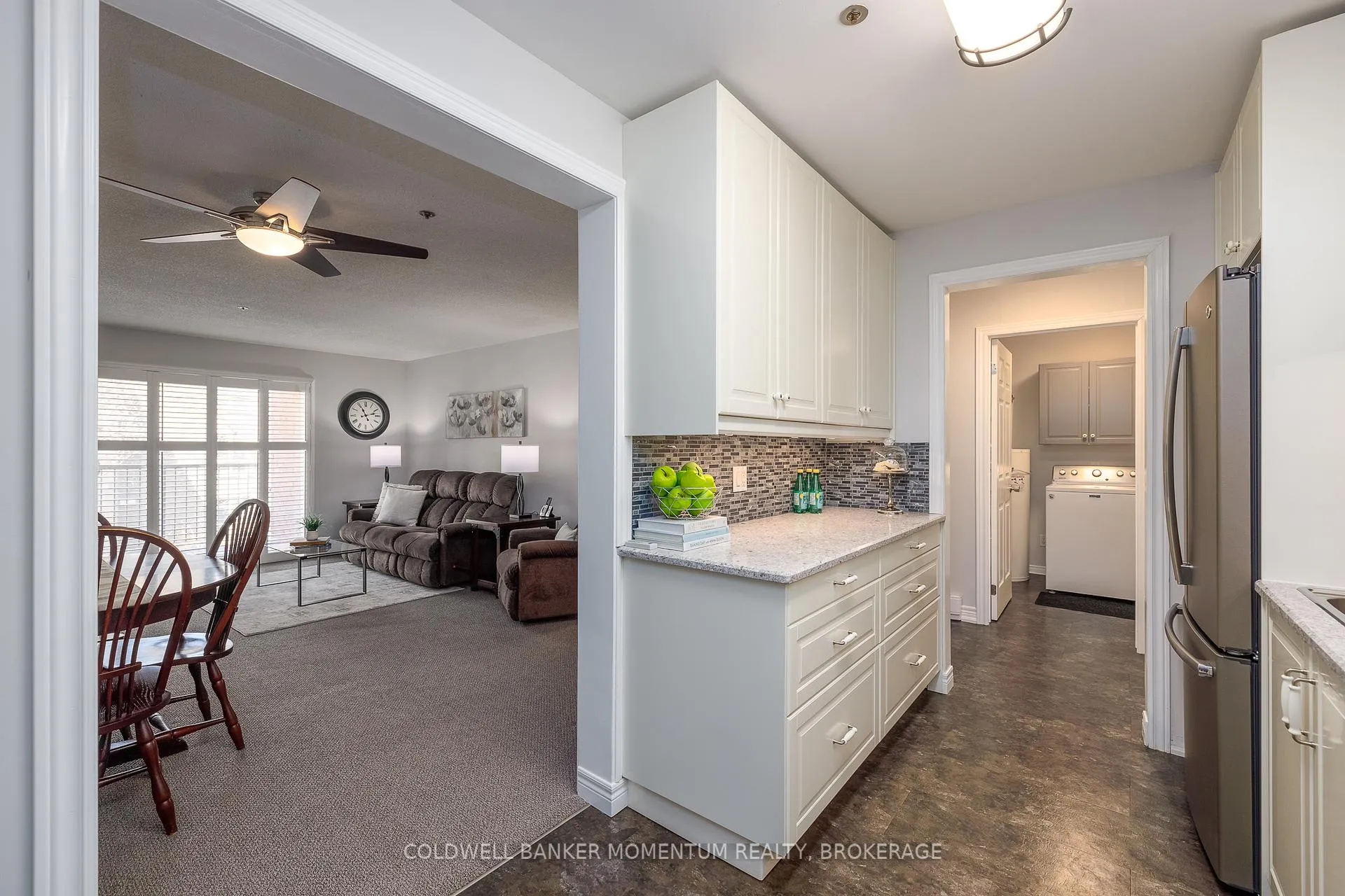 Photo 6 of Unit 206, 6 Niagara Street, Grimsby, Grimsby West — HOMEH