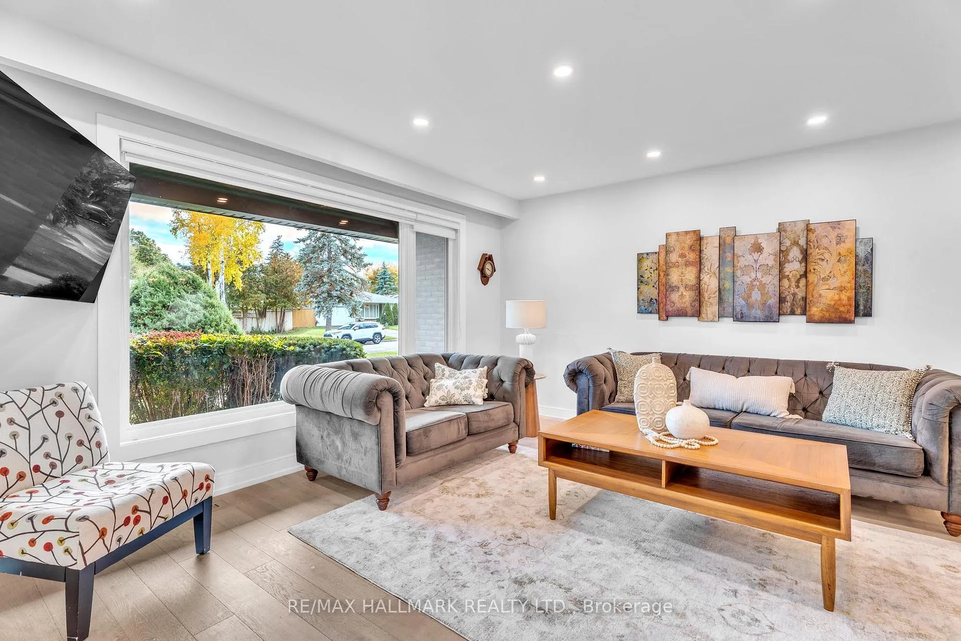 Photo 4 of 58 Normark Drive, Markham, Royal Orchard — HOMEH