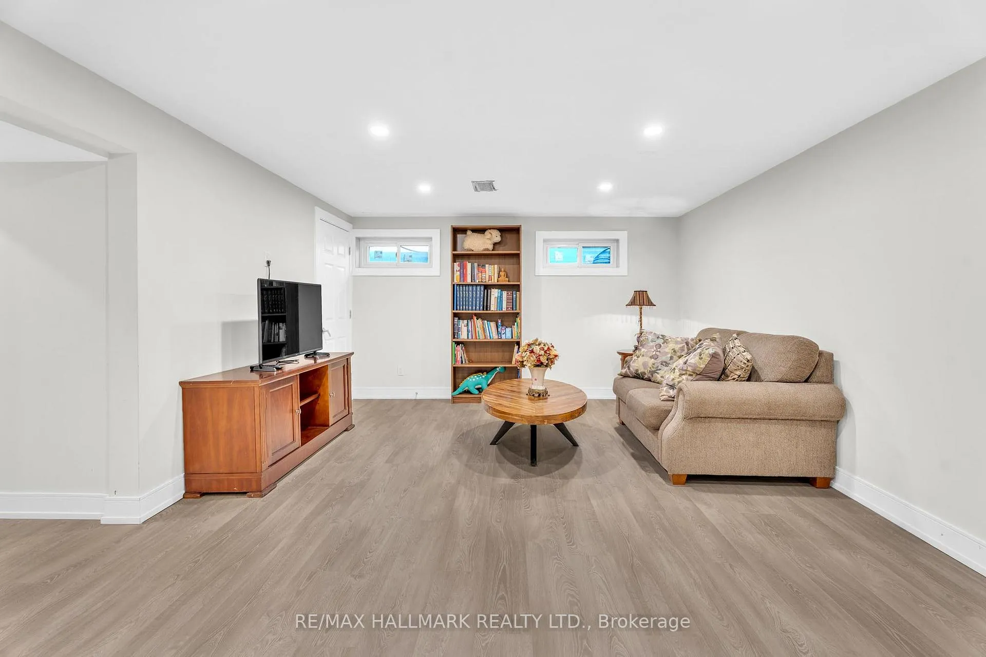 Photo 28 of 58 Normark Drive, Markham, Royal Orchard — HOMEH