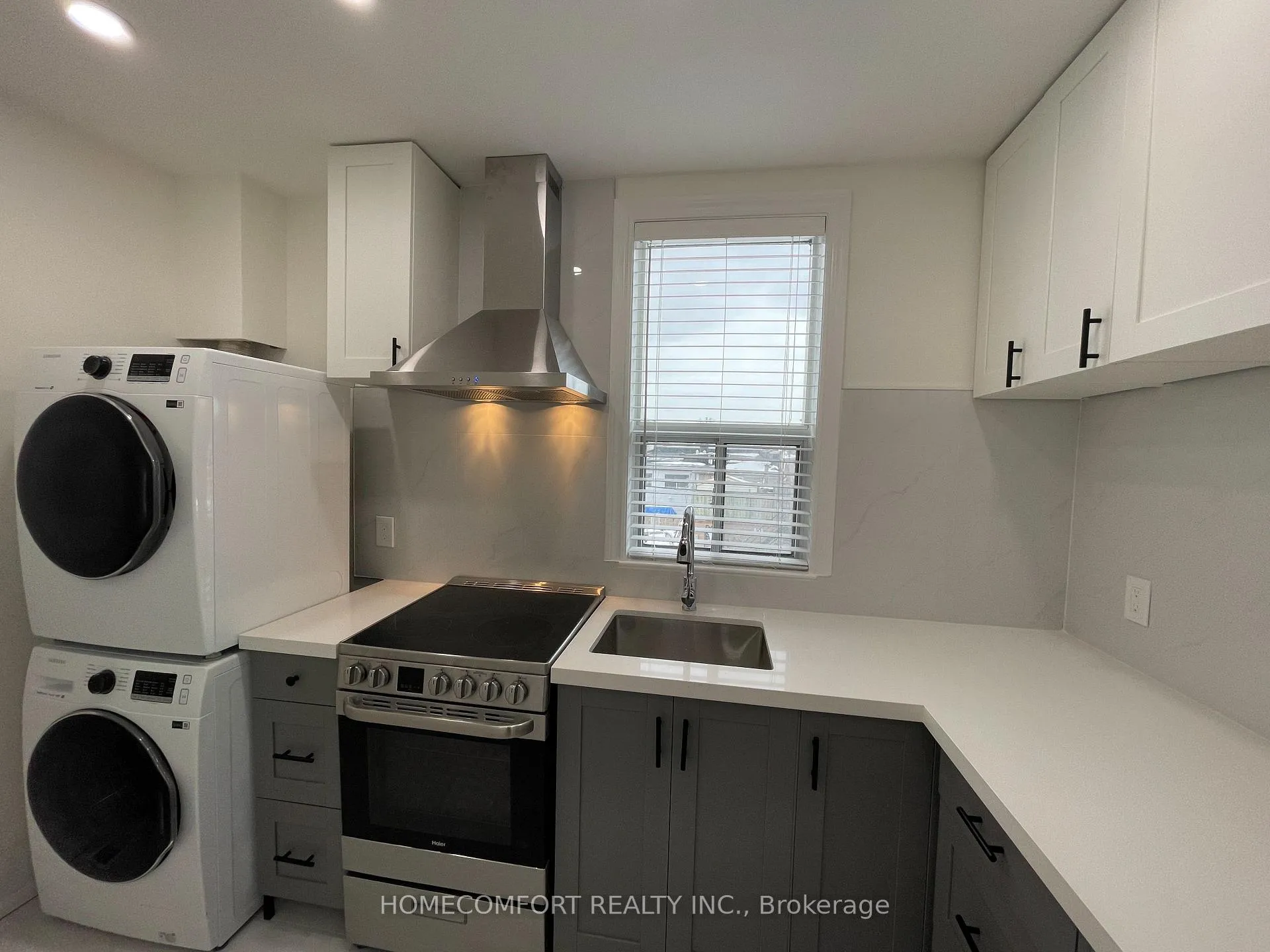 Photo 8 of Unit Upper, 33 Strathmore Boulevard, Toronto, Danforth — HOMEH