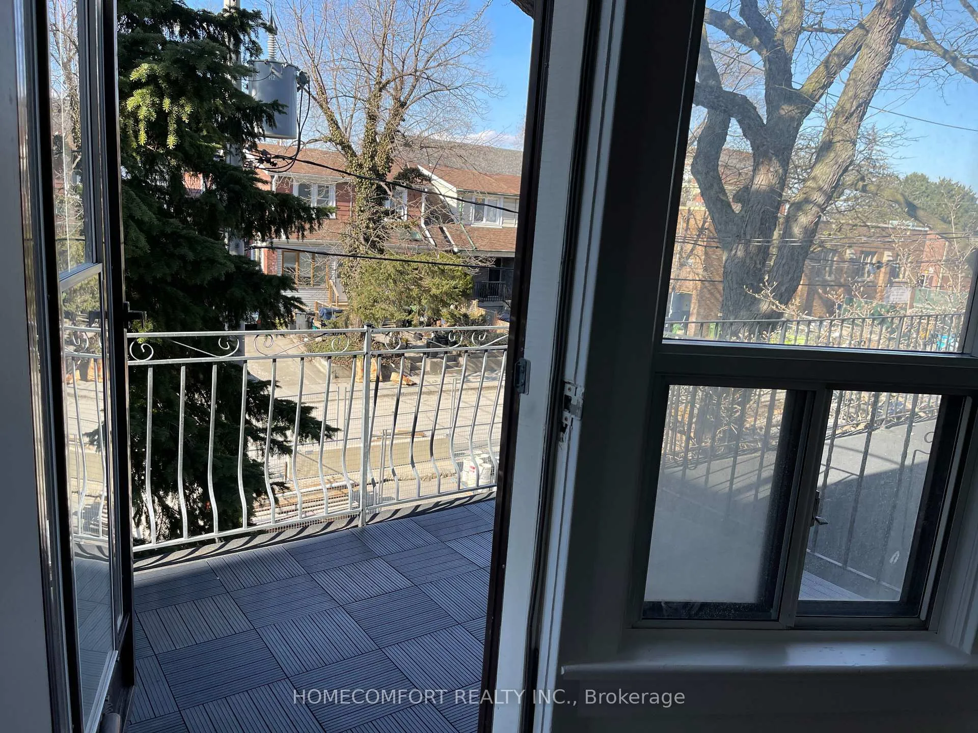 Photo 19 of Unit Upper, 33 Strathmore Boulevard, Toronto, Danforth — HOMEH