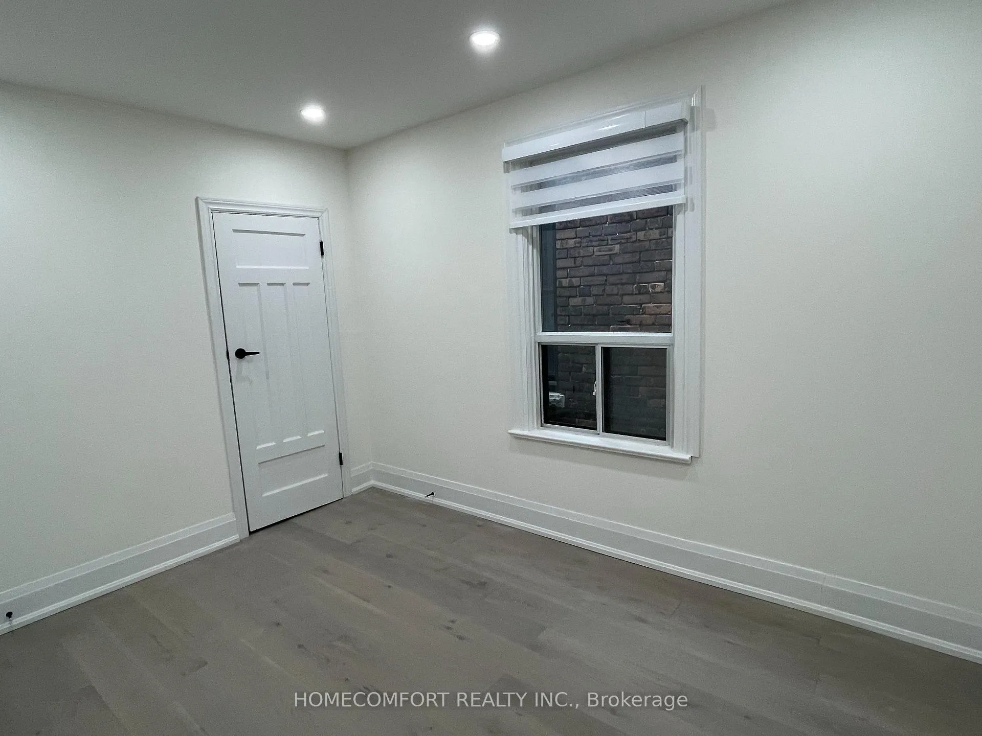 Photo 26 of Unit Upper, 33 Strathmore Boulevard, Toronto, Danforth — HOMEH