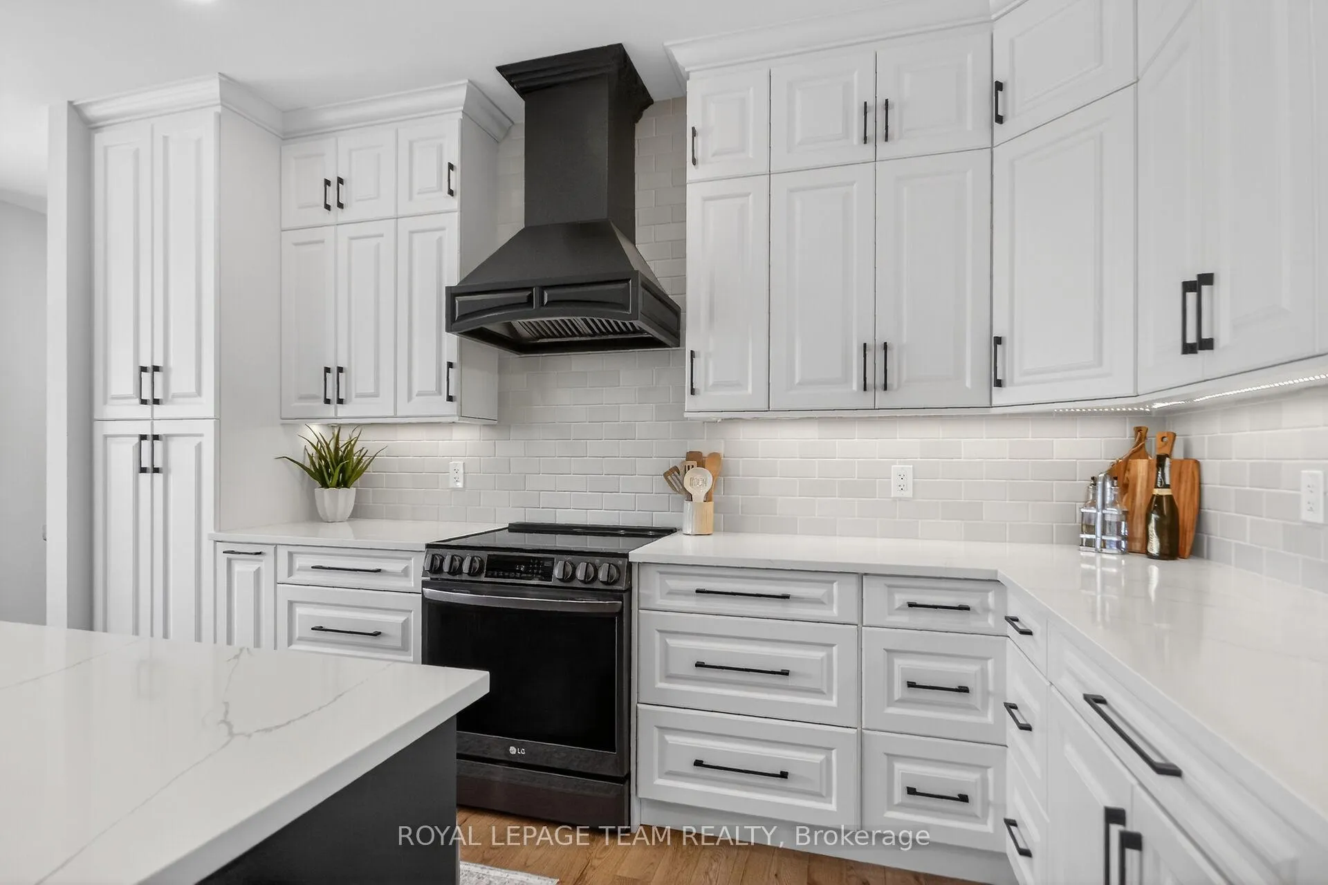 Photo 14 of 375 Johnny Porter Drive, Beckwith, Beckwith Twp — HOMEH