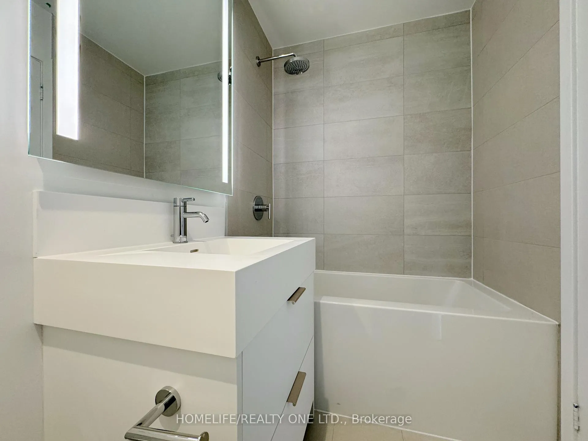 Photo 3 of Unit 1513, 308 Jarvis Street, Toronto, Church-Yonge Corridor — HOMEH