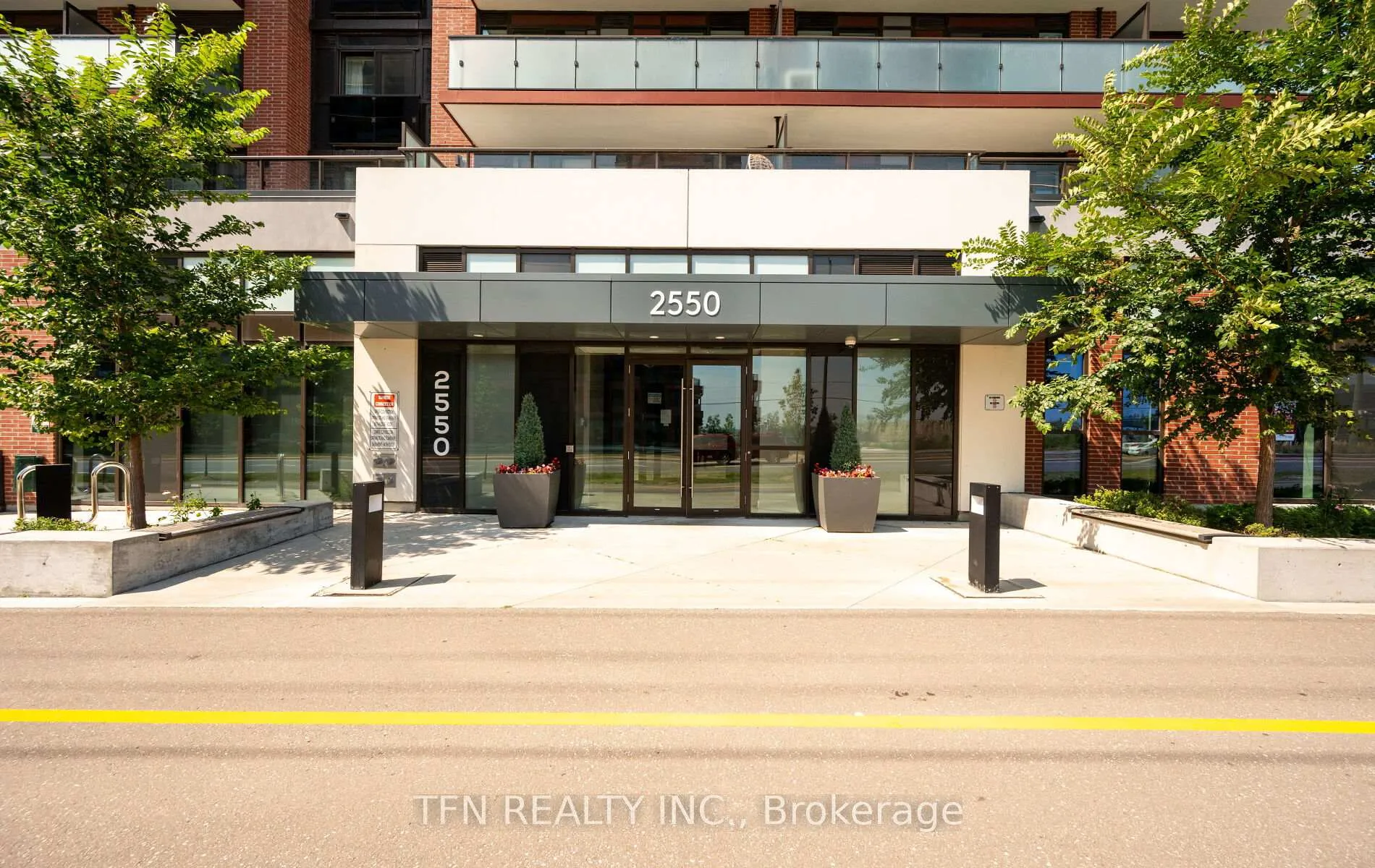 Photo 5 of Unit 219, 2550 Simcoe Street N, Oshawa, Windfields — HOMEH